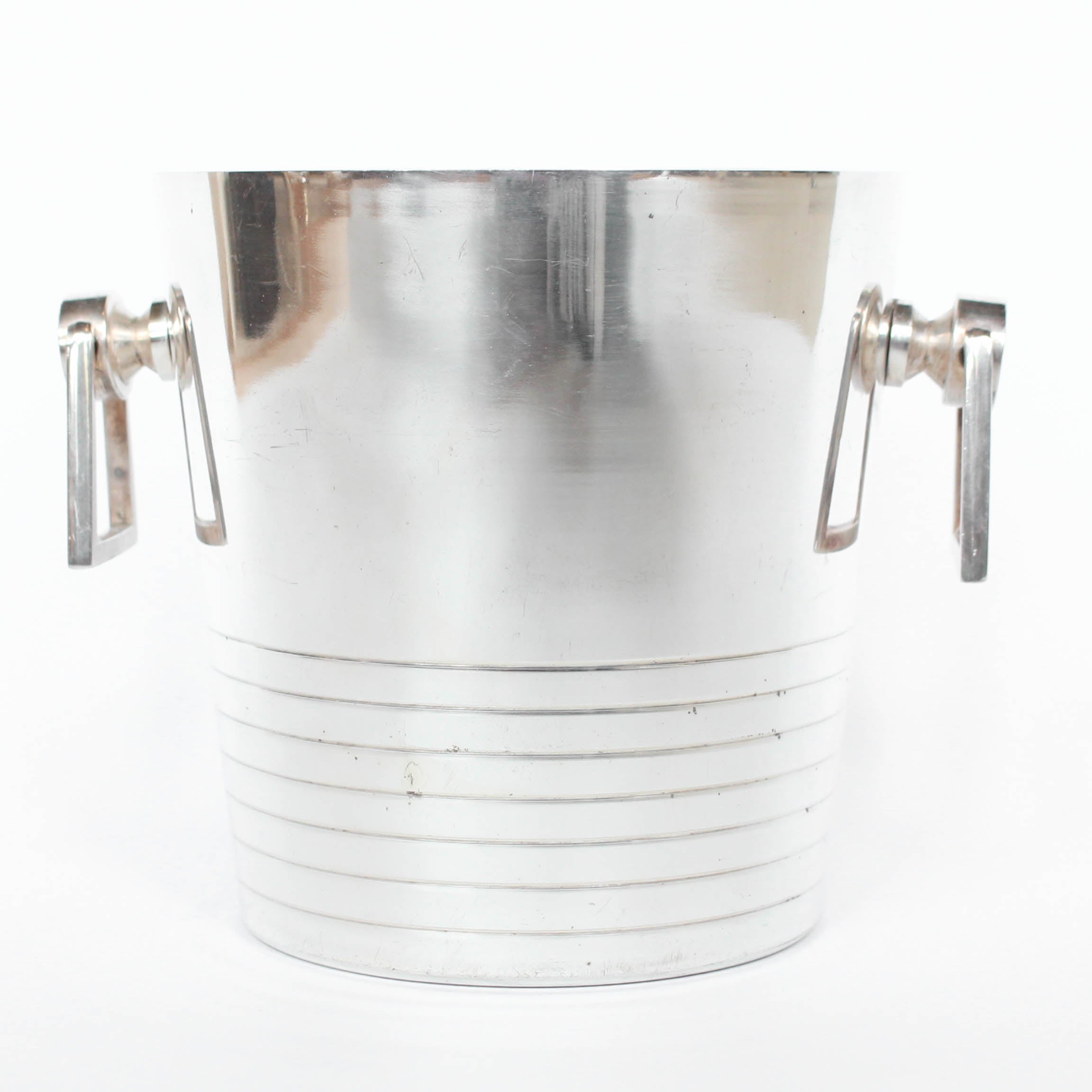 Silver plated ice bucket by Casino De Pourville, South of France at Jeroen Markies.