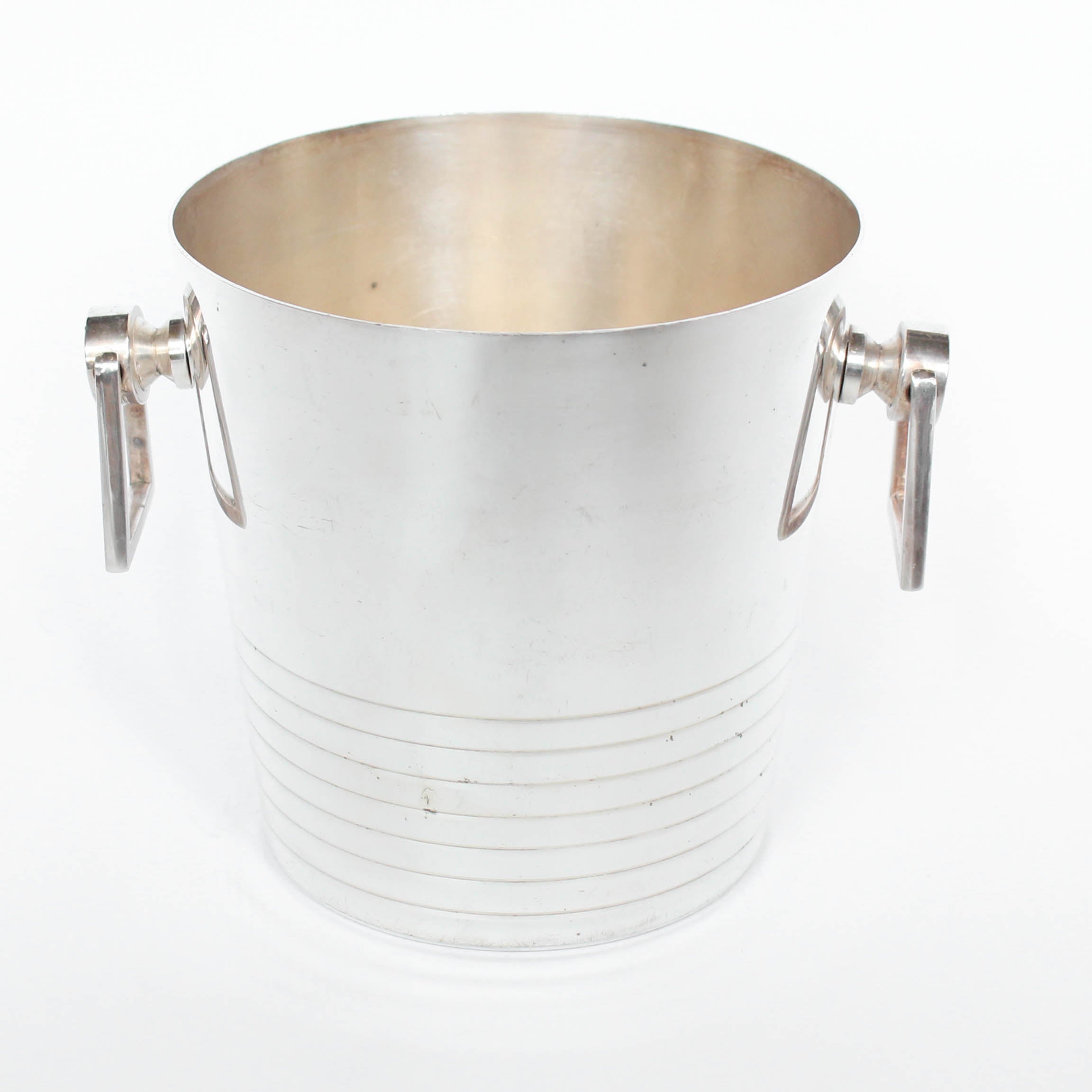 Silver plated ice bucket by Casino De Pourville, South of France at Jeroen Markies.