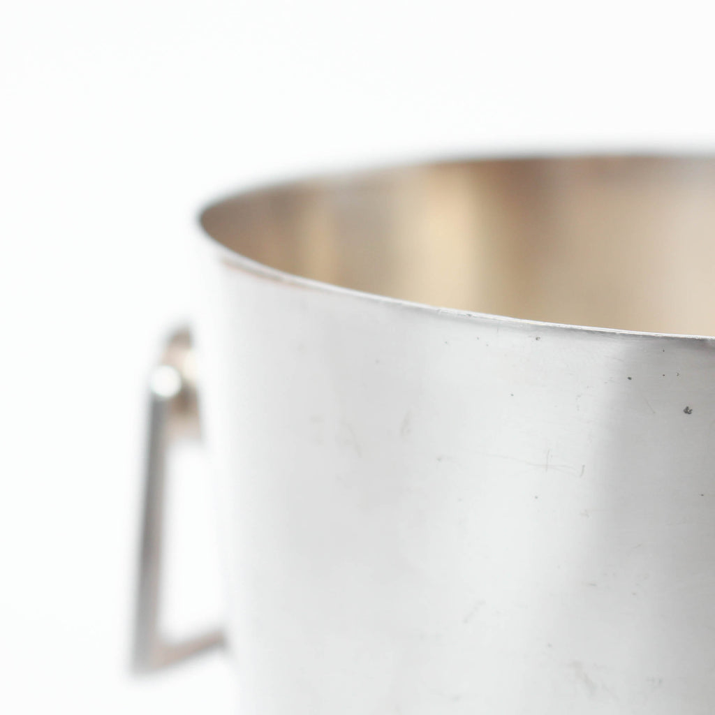 Silver plated ice bucket by Casino De Pourville, South of France at Jeroen Markies.