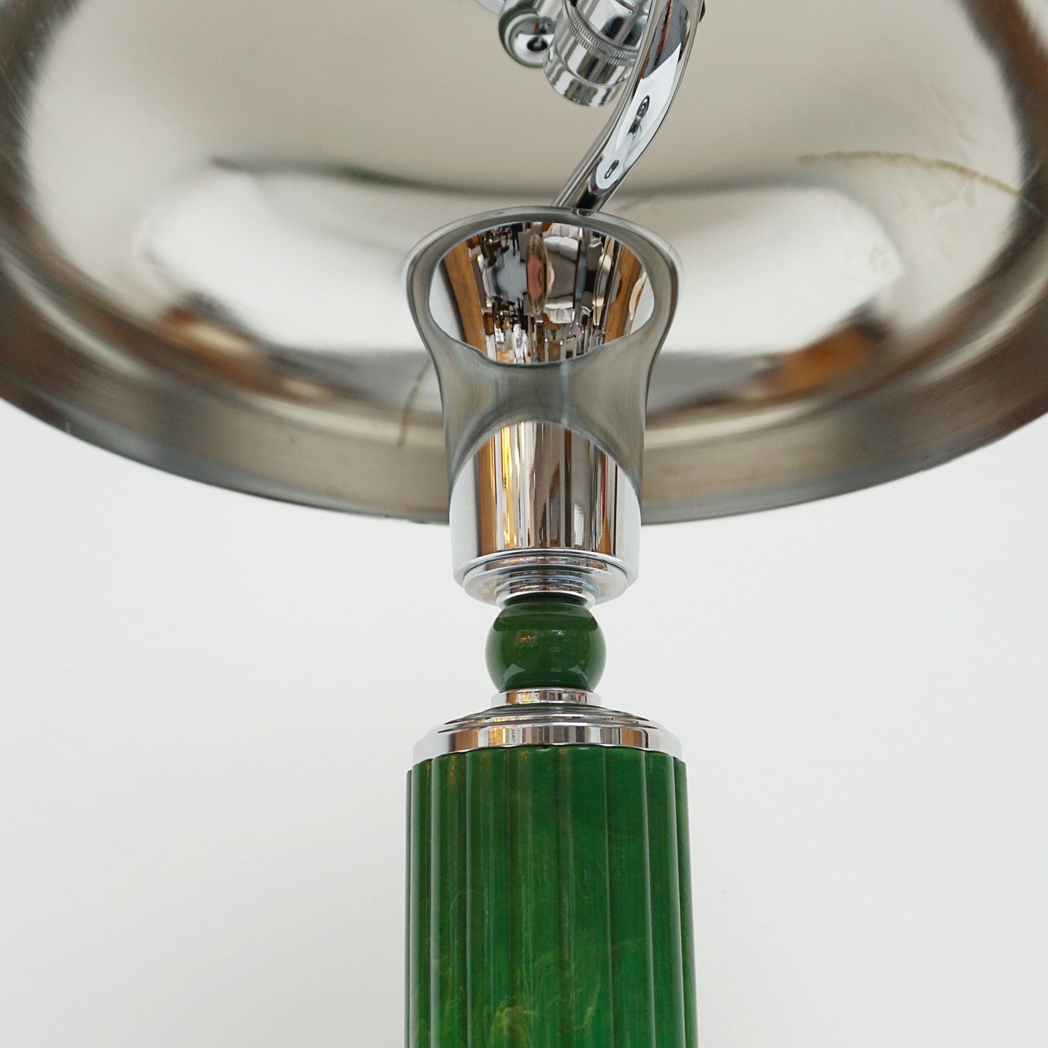 Single Art Deco Bakelite and Chromed Metal Table Lamp - Jeroen Markies Art Deco