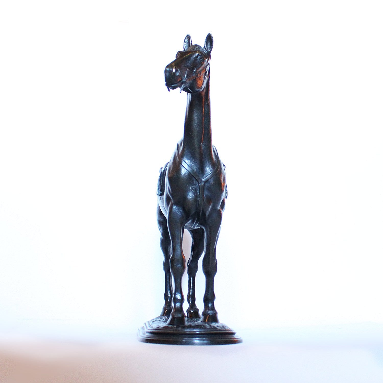 John Willis Good Alert Hunter bronze horse, a saddled hunting horse, circa 1875 at Jeroen Markies