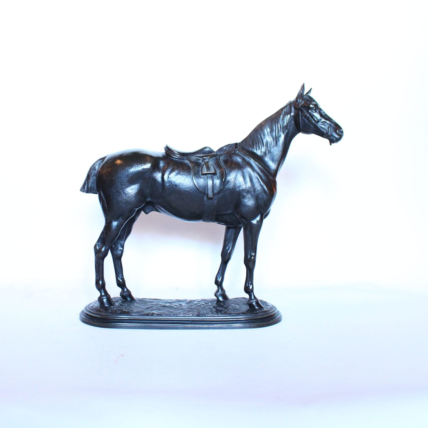 John Willis Good Alert Hunter bronze horse, a saddled hunting horse, circa 1875 at Jeroen Markies