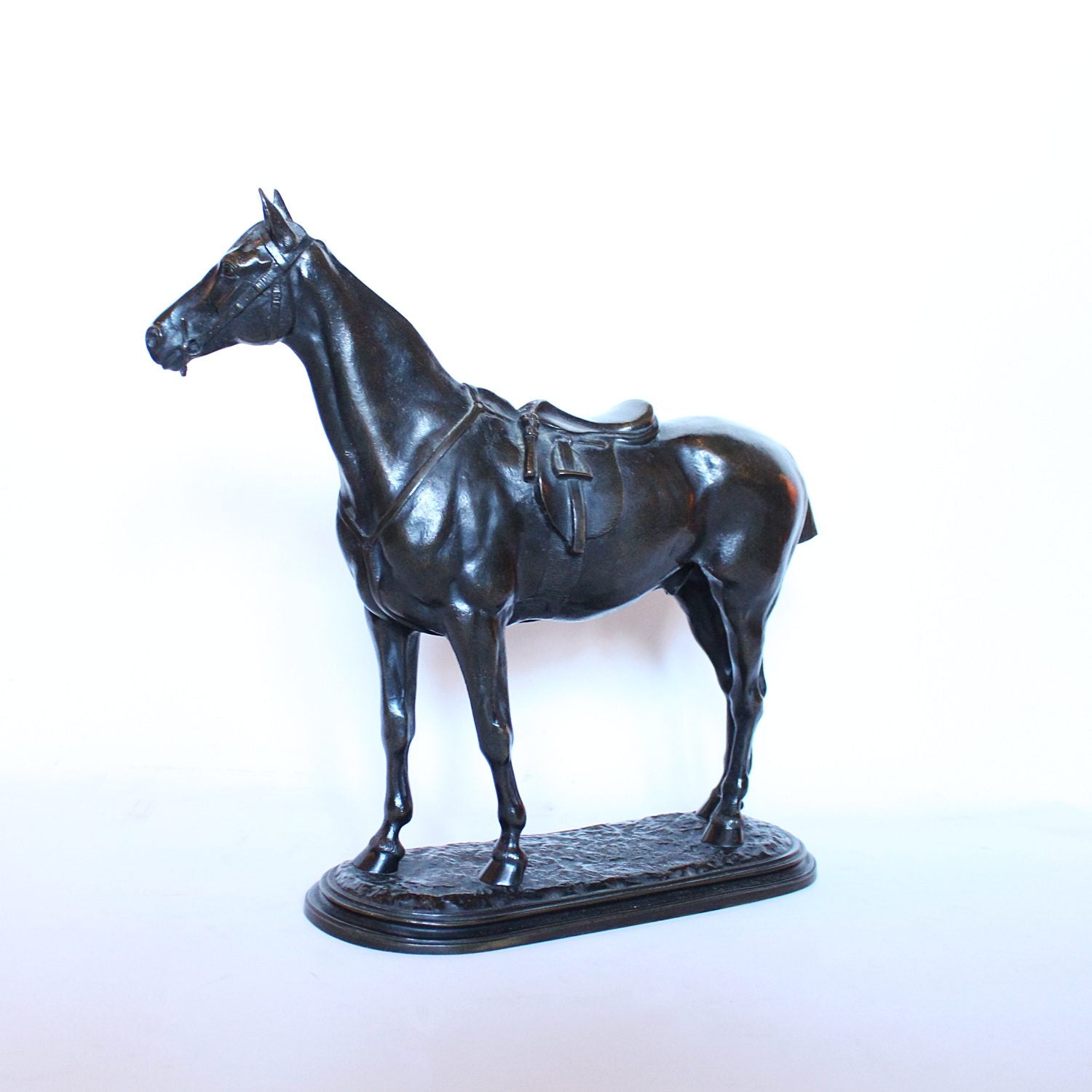 John Willis Good Alert Hunter bronze horse, a saddled hunting horse, circa 1875 at Jeroen Markies