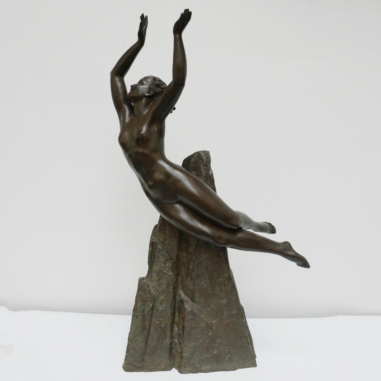Pierre Le Faguays Bronze Sculpture ' In Flight' Signed Le Faguays French, Circa 1920 - Jeroen Markies Art Deco