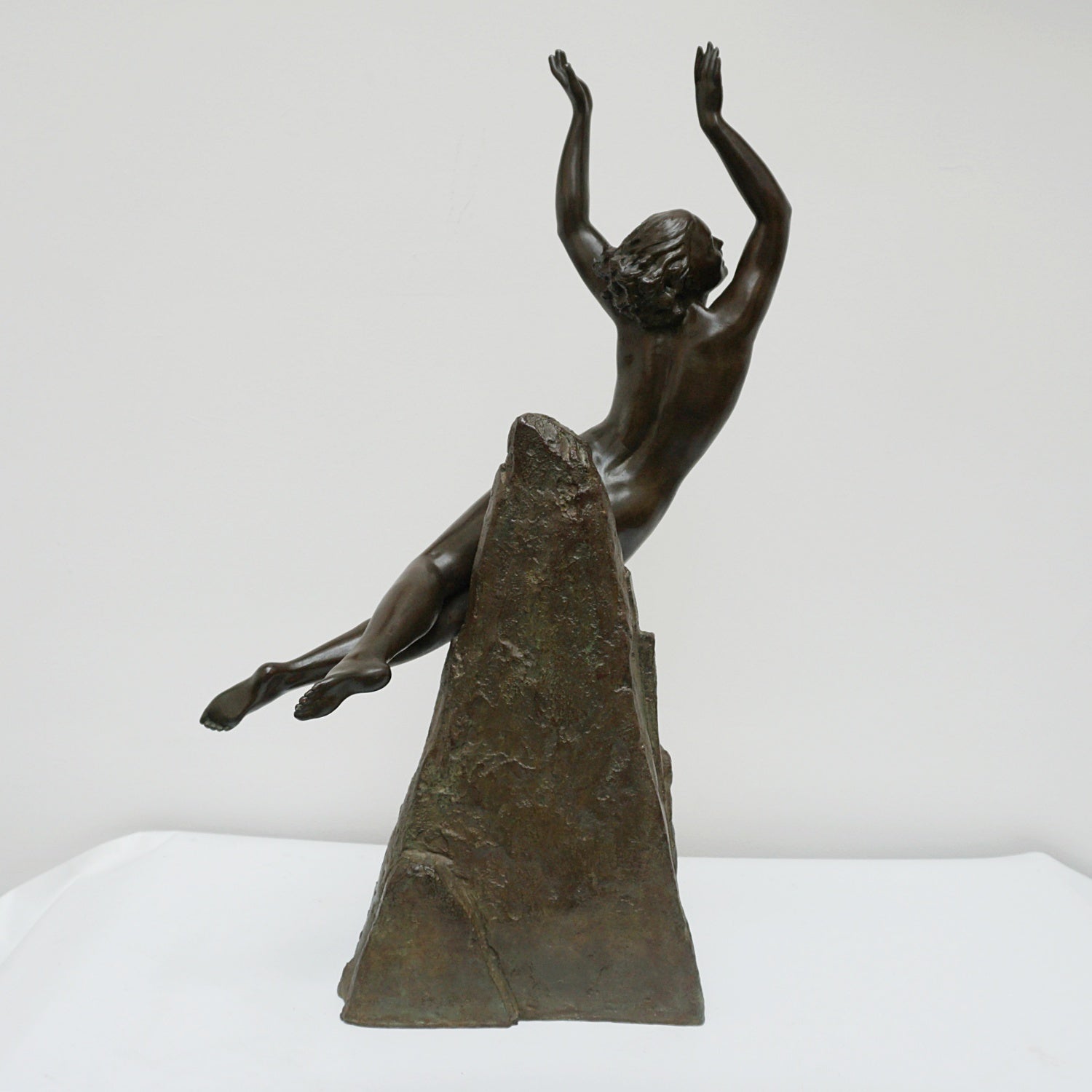 Pierre Le Faguays Bronze Sculpture ' In Flight' Signed Le Faguays French, Circa 1920 - Jeroen Markies Art Deco