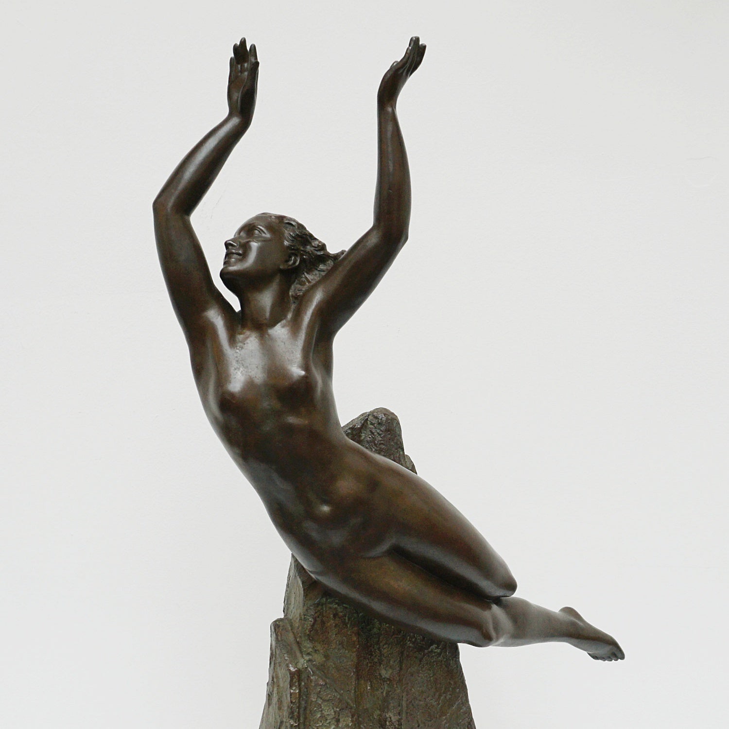 Pierre Le Faguays Bronze Sculpture ' In Flight' Signed Le Faguays French, Circa 1920 - Jeroen Markies Art Deco