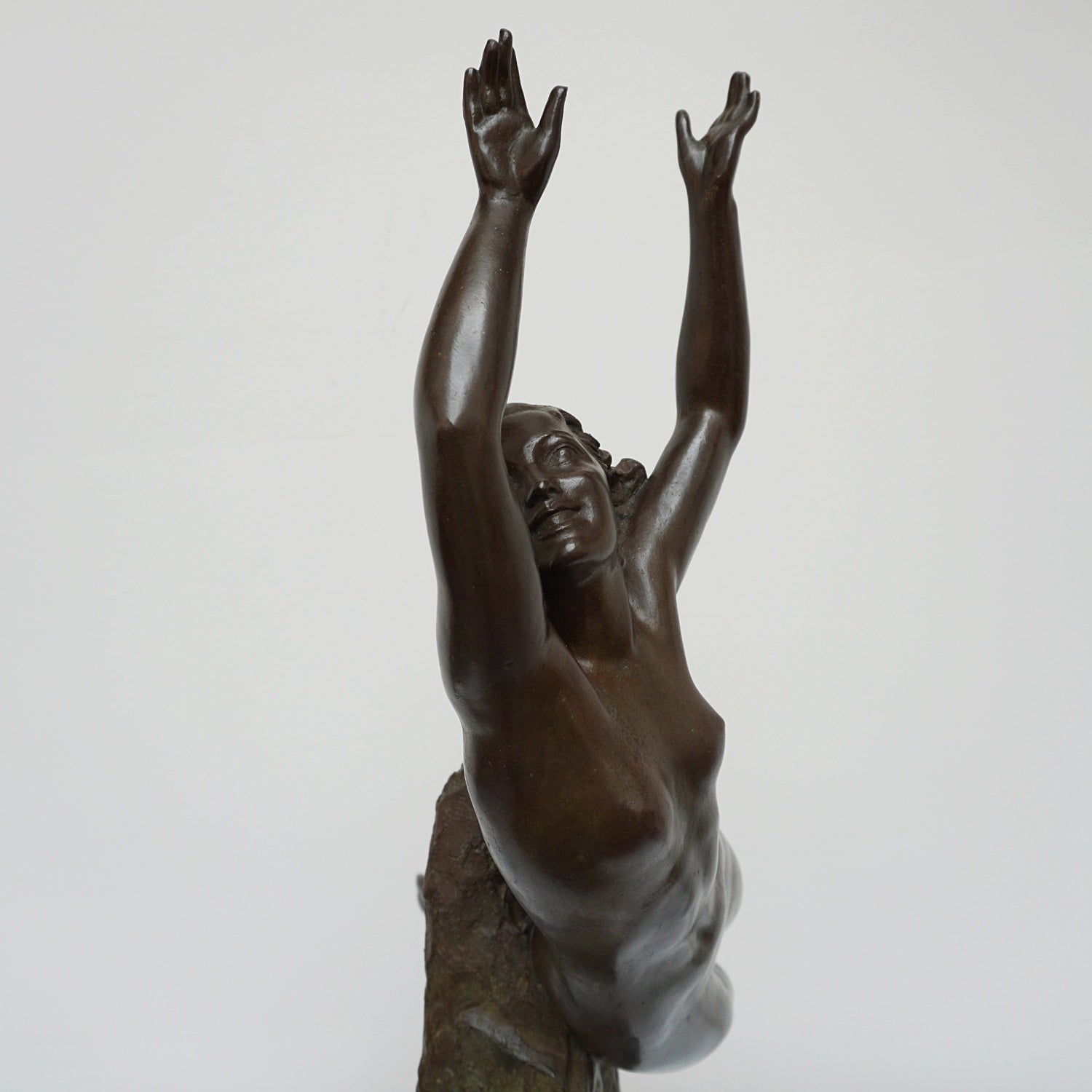 Pierre Le Faguays Bronze Sculpture ' In Flight' Signed Le Faguays French, Circa 1920 - Jeroen Markies Art Deco