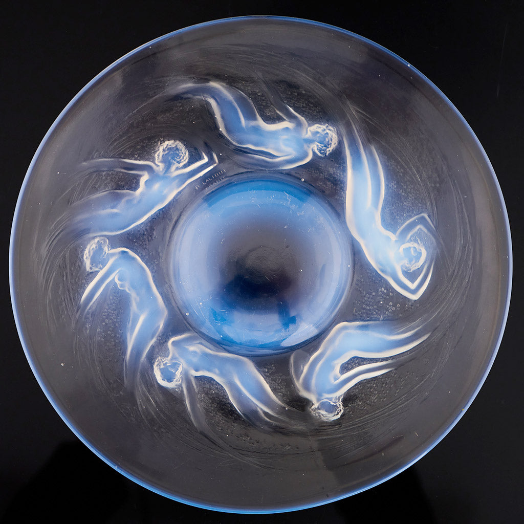 'Ondines' Opalescent Glass Plate by Rene Lalique - Jeroen Markies Art Deco