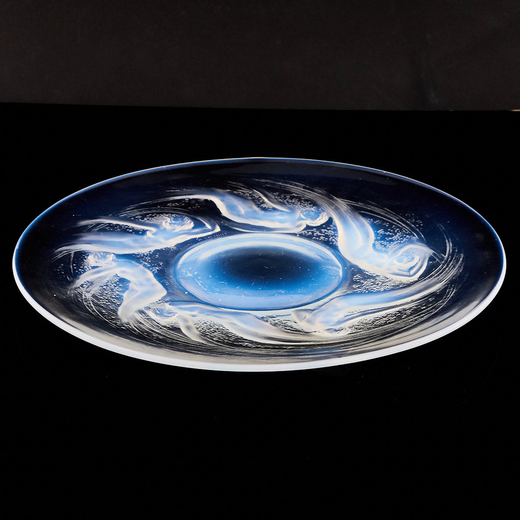 'Ondines' Opalescent Glass Plate by Rene Lalique - Jeroen Markies Art Deco