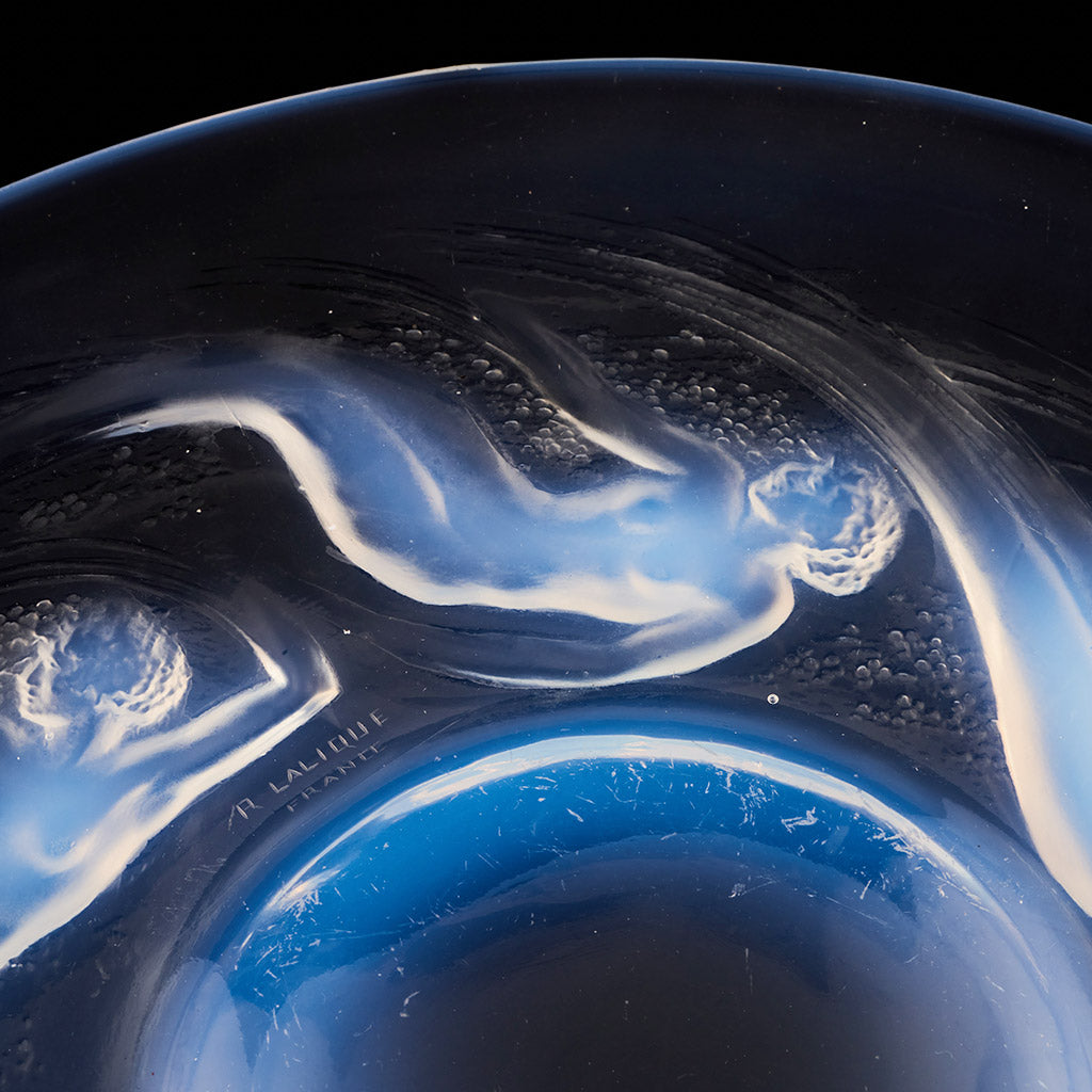 'Ondines' Opalescent Glass Plate by Rene Lalique - Jeroen Markies Art Deco