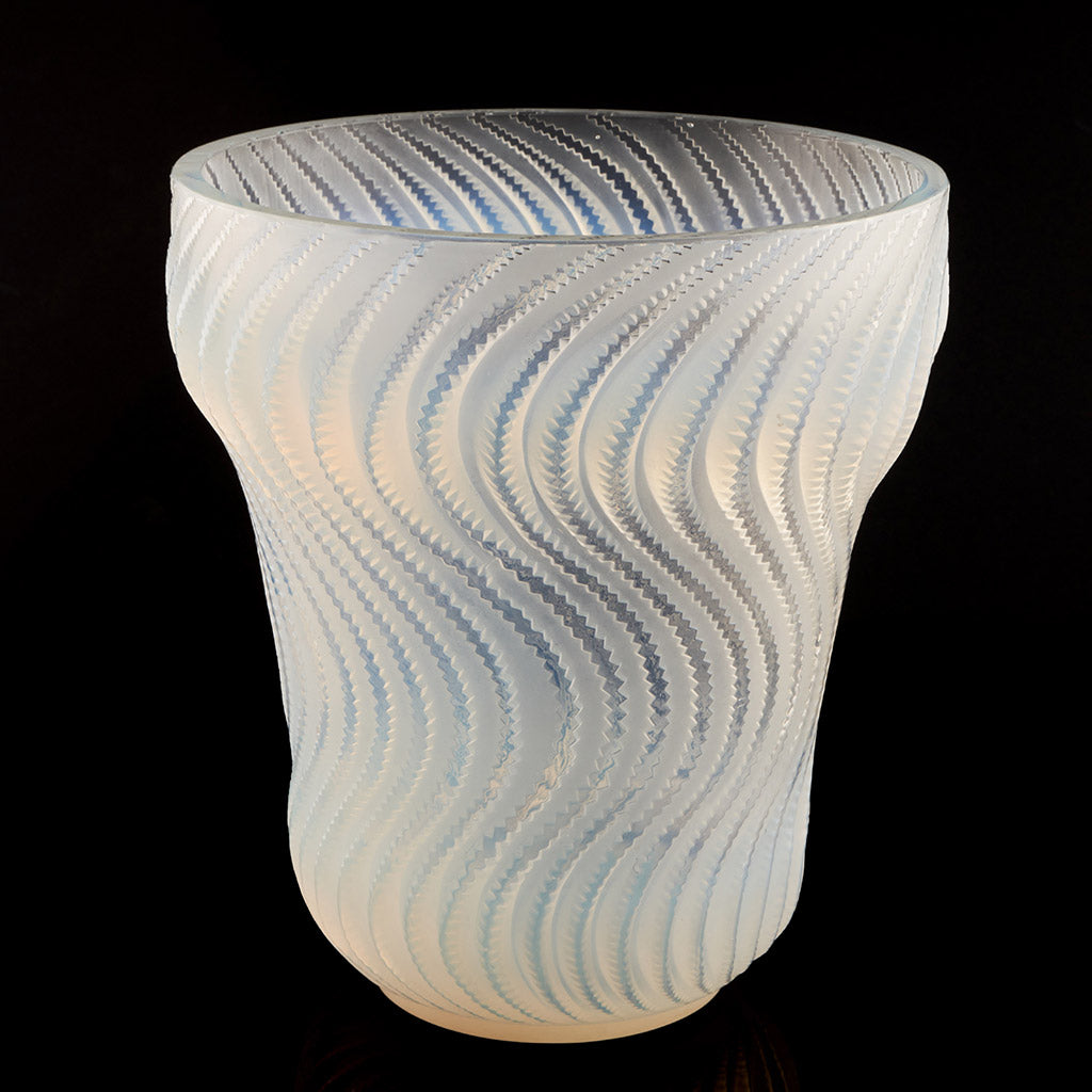 Original Actinia Opalescent Glass Vase by Rene Lalique - Jeroen Markies Art Deco