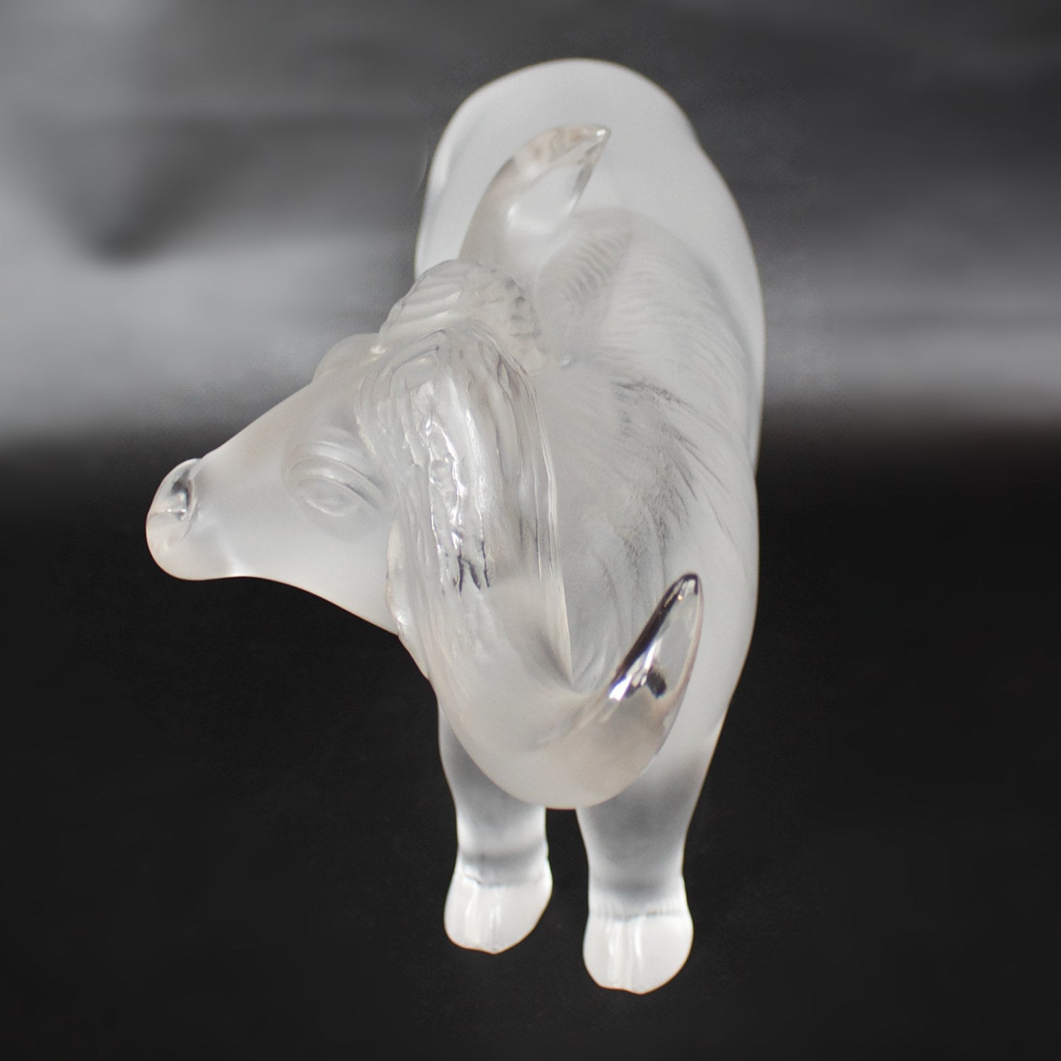 'Nam' Water Buffalo - René Lalique Glass - Jeroen Markies Art Deco