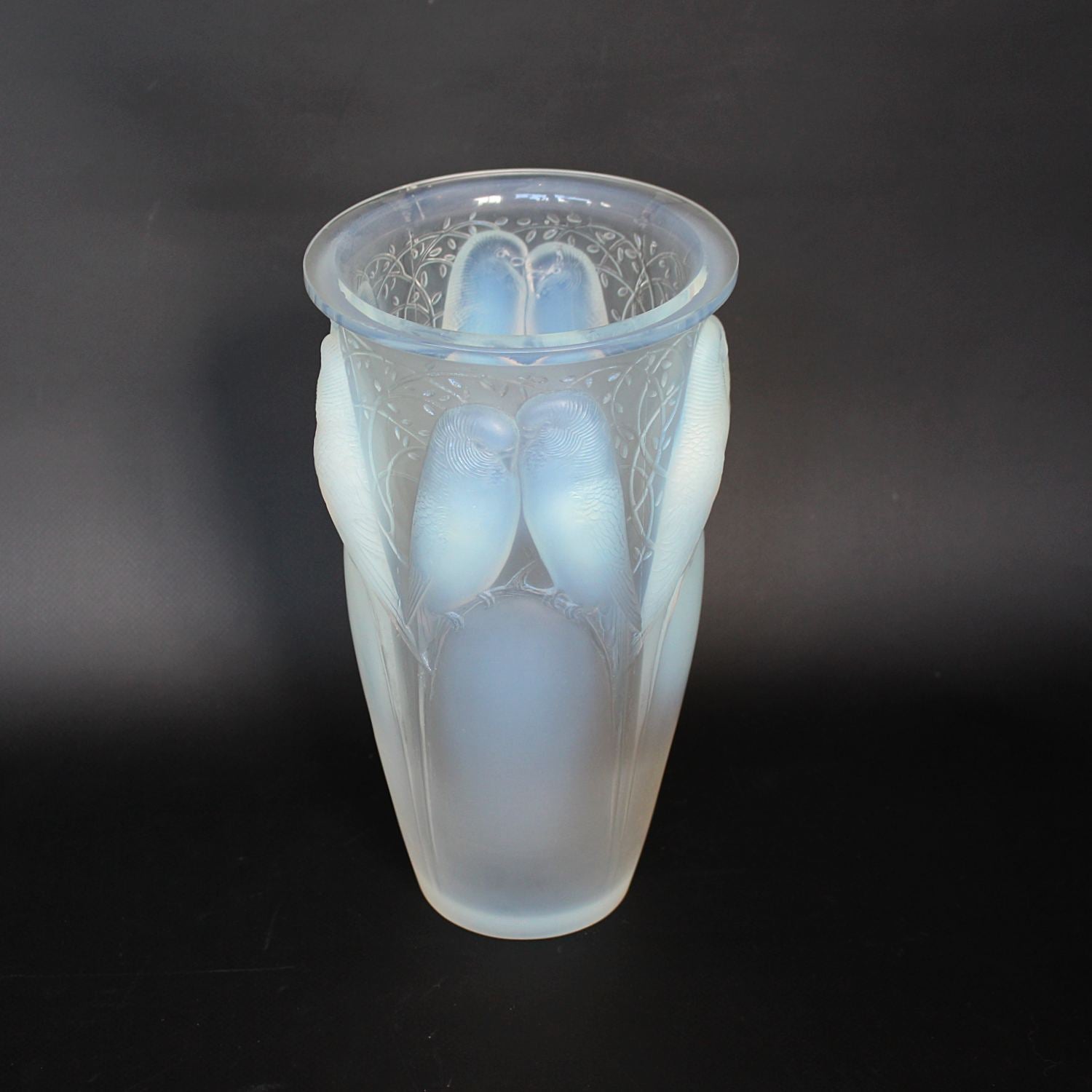 Rene Lalique Art Deco Ceylan vase circa 1930