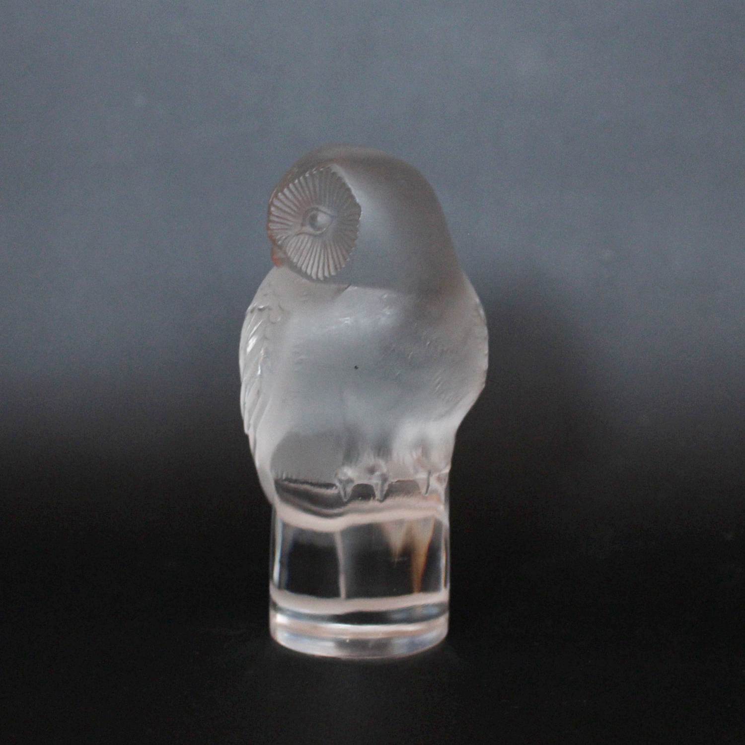 Art Deco Lalique Chouette, a glass owl paperweight at Jeroen Markies