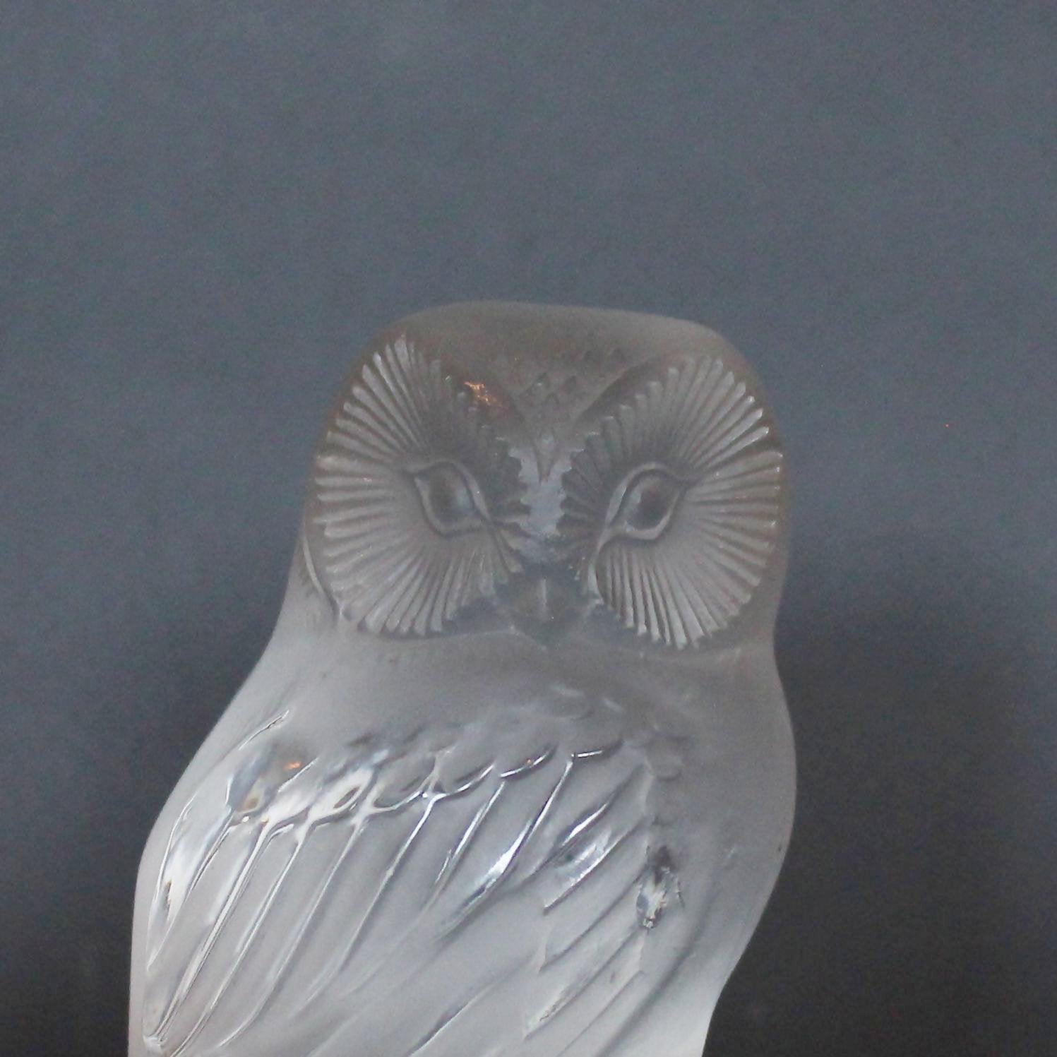 Art Deco Lalique Chouette, a glass owl paperweight at Jeroen Markies