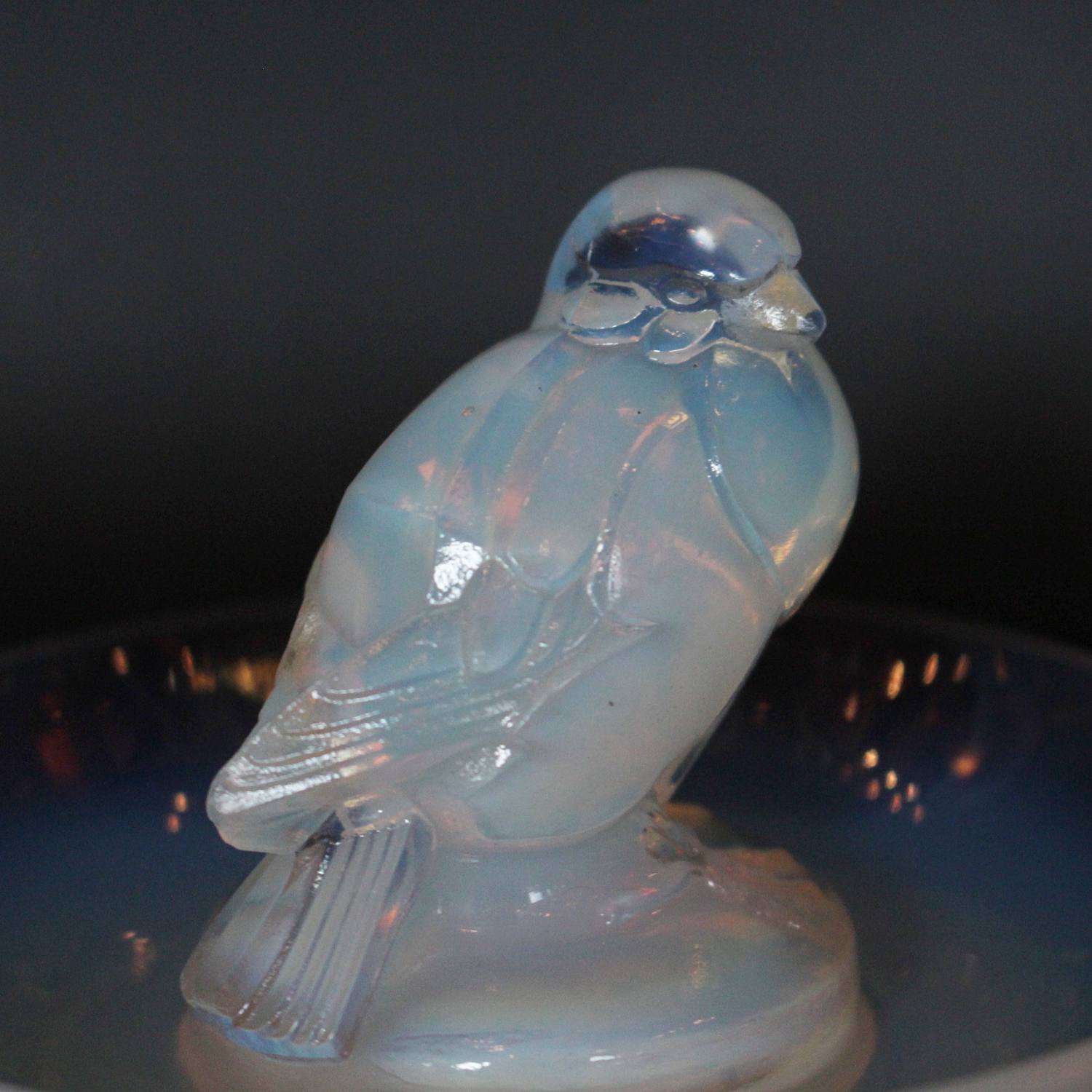 Rene Lalique Art Deco Moineau Sparrow glass dish circa 1925 at Jeroen Markies
