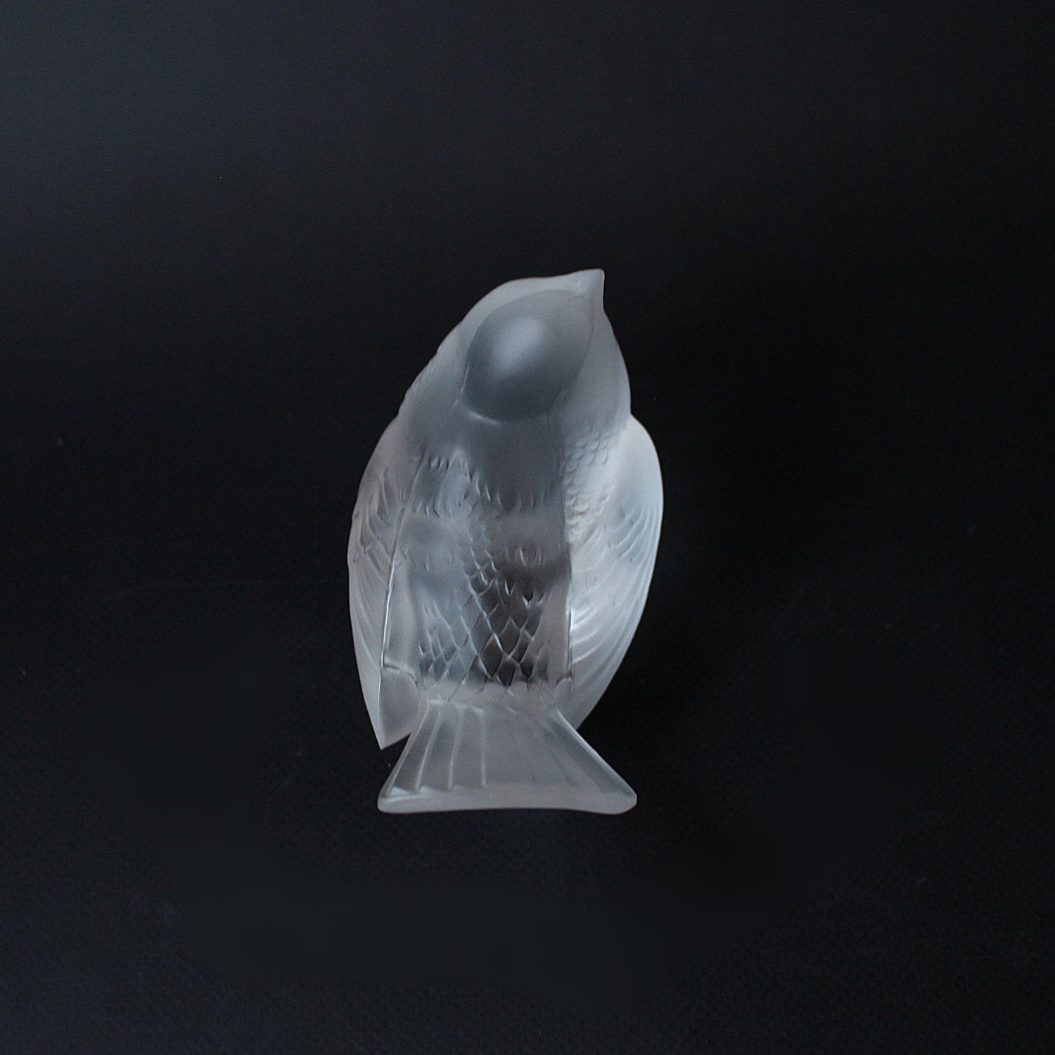 Art Deco glass paperweight Moineau Moqueur by Rene Lalique circa 1930