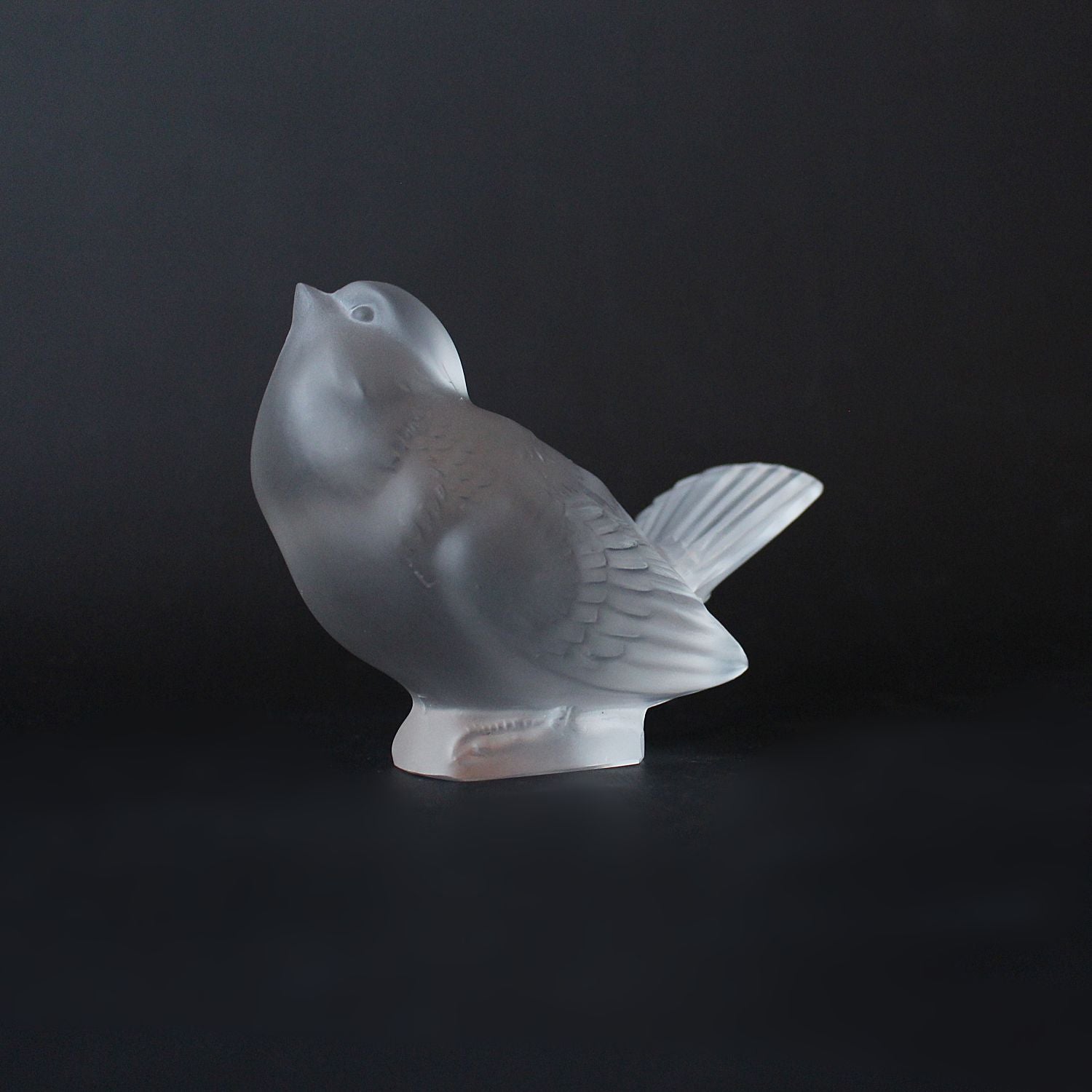 Art Deco glass paperweight Moineau Moqueur by Rene Lalique circa 1930