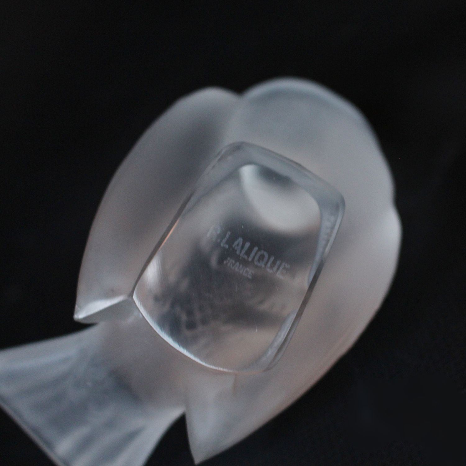 Art Deco glass paperweight Moineau Moqueur by Rene Lalique circa 1930