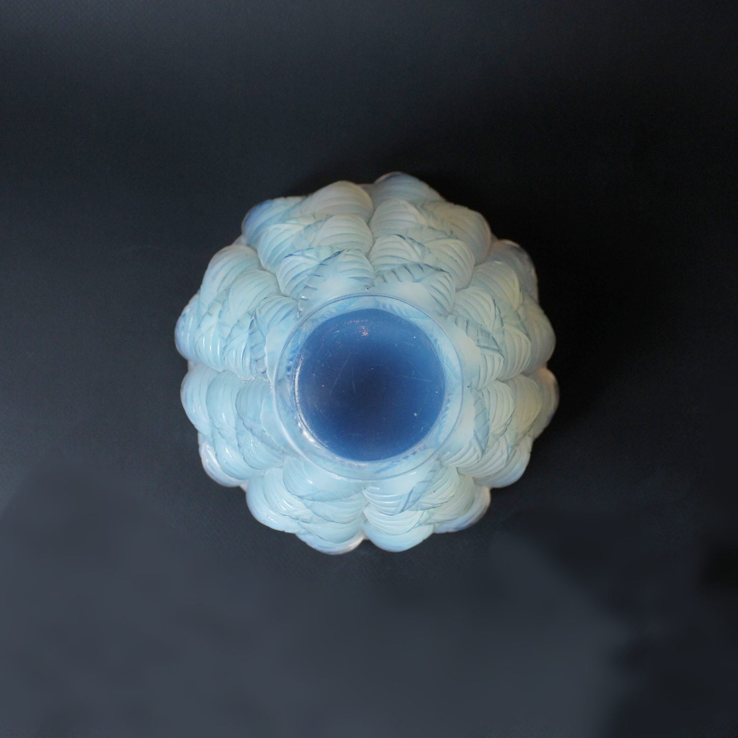 Art Deco Rene Lalique Moissac vase with geometric leaves at Jeroen Markies