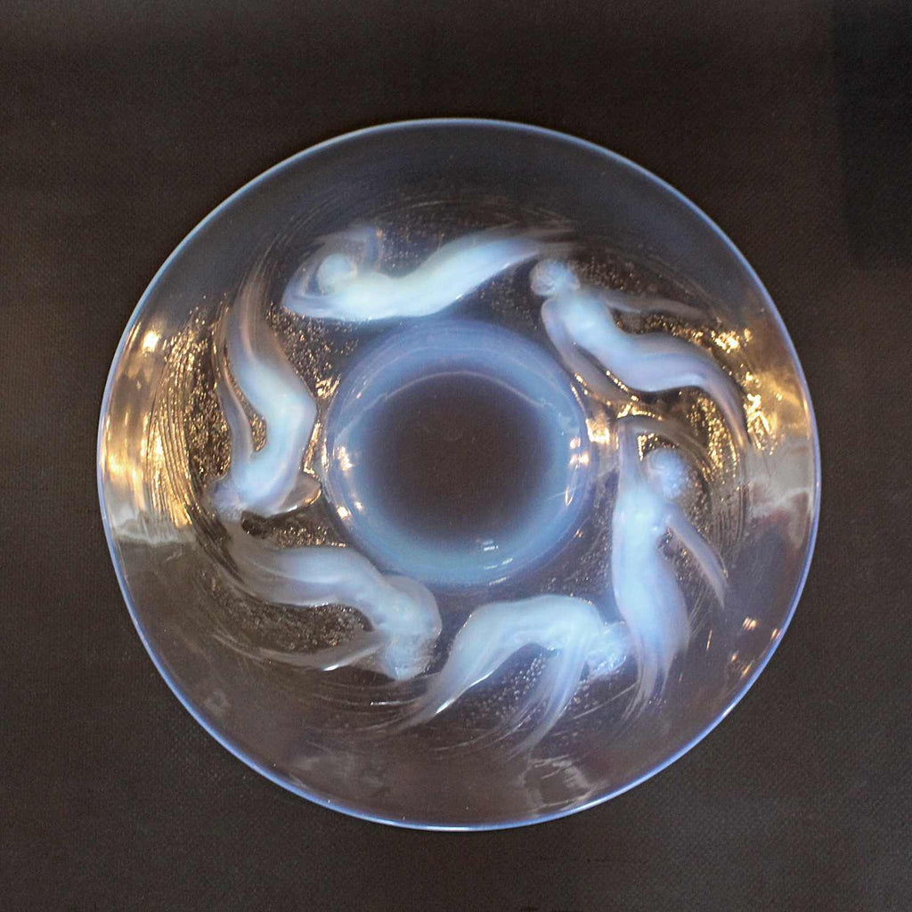 Rene Lalique Ondines Art Deco glass plate circa 1925 decorated with sea nymphs