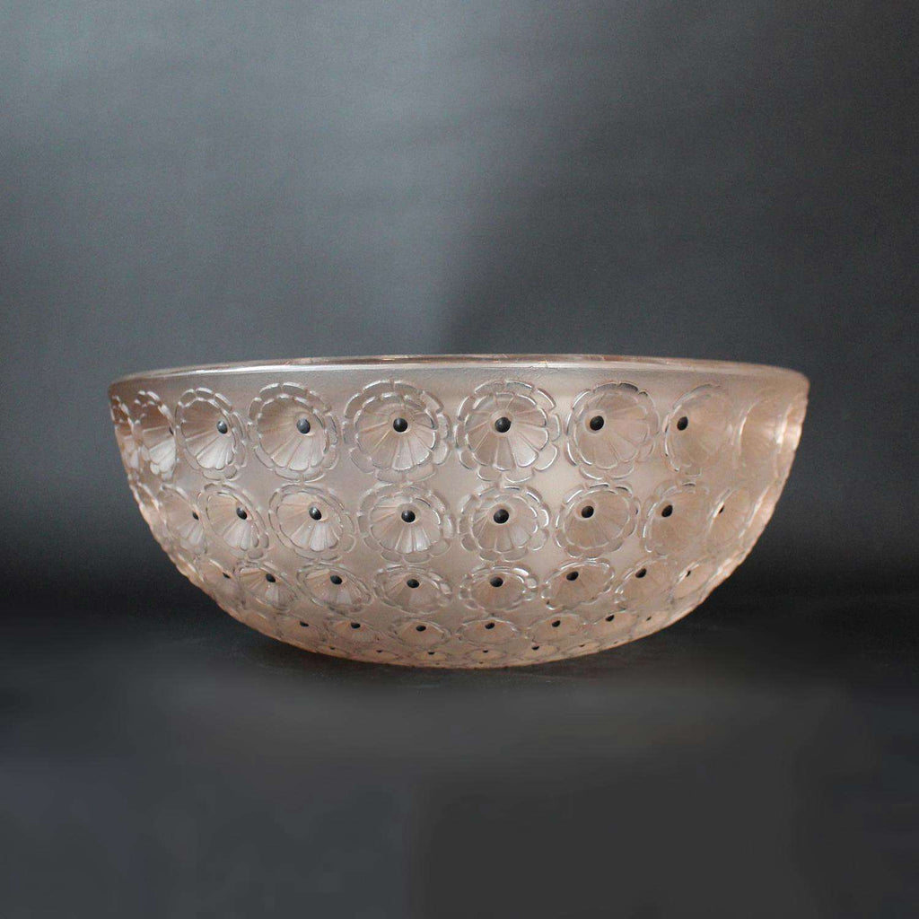 Art Deco Rene Lalique Nemours bowl circa 1930 at Jeroen Markies 