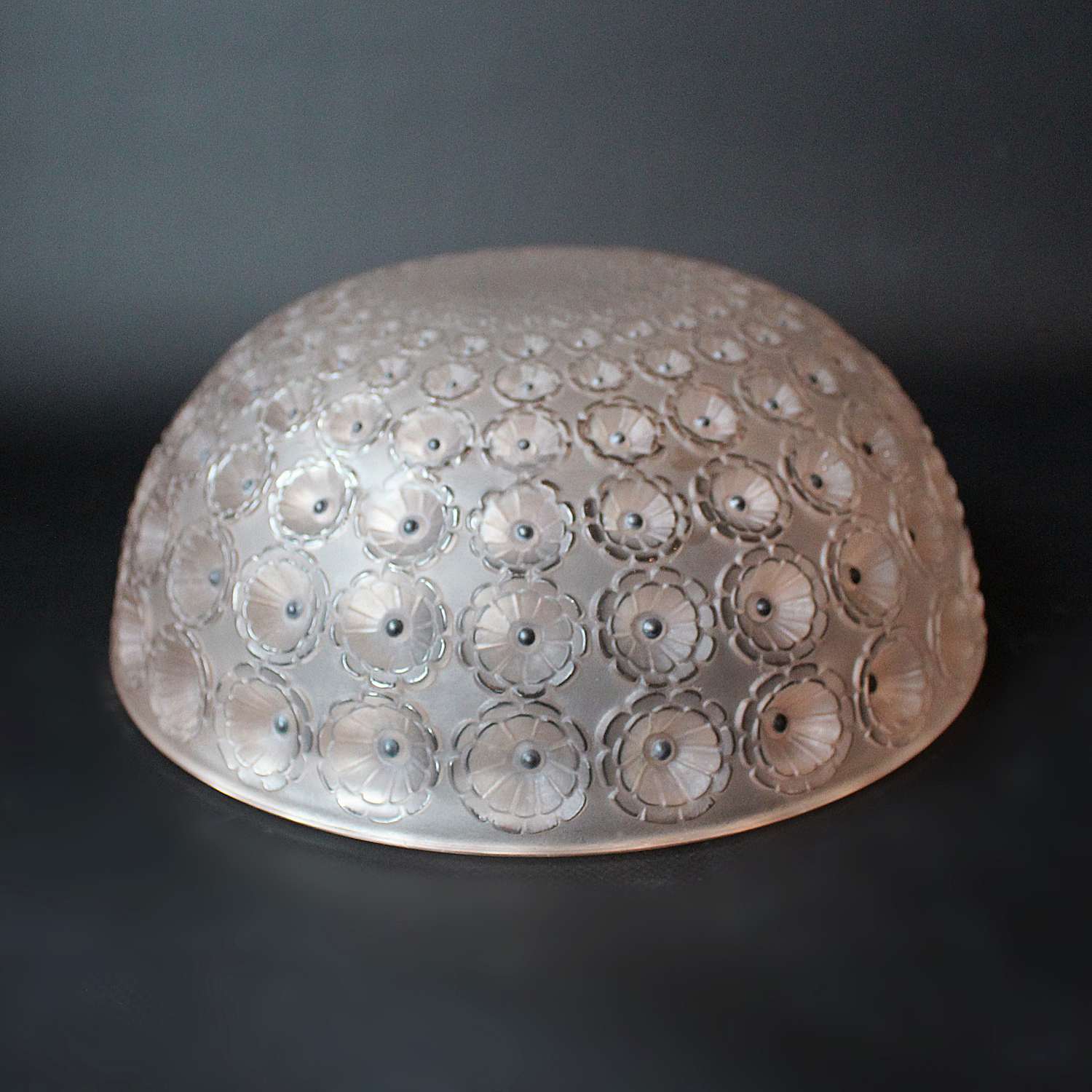 Art Deco Rene Lalique Nemours bowl circa 1930 at Jeroen Markies 