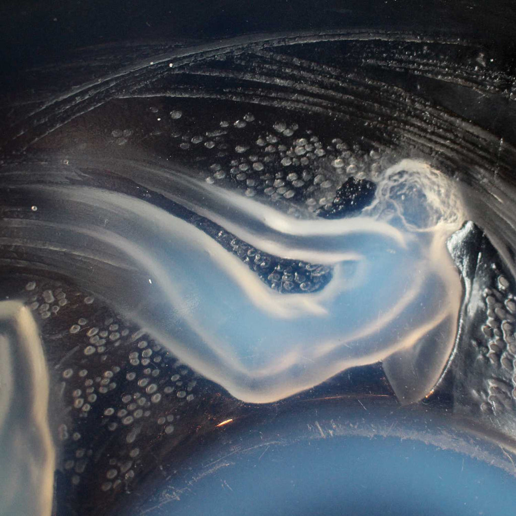 Rene Lalique Art Deco Ondines bowl decorated with mermaids at Jeroen Markies 