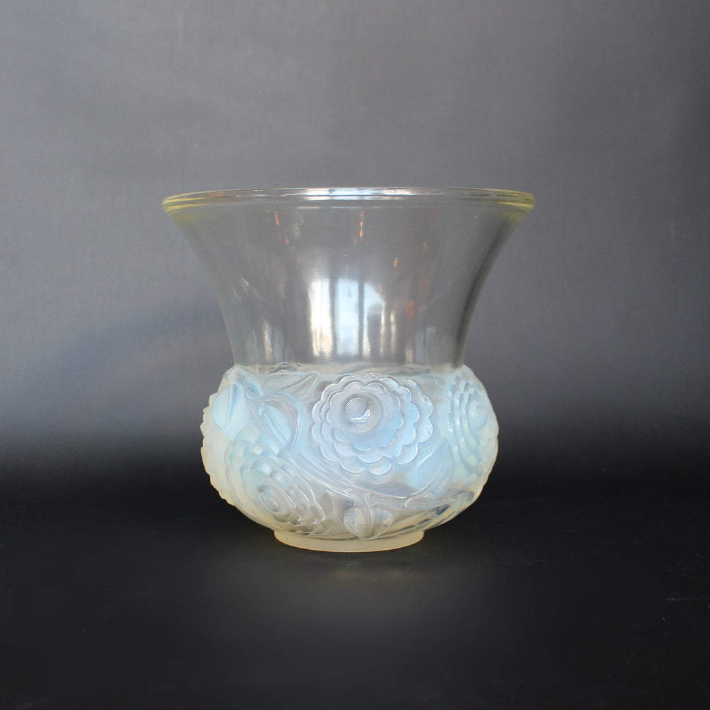 René Lalique Art Deco Renoncules Vase circa 1935