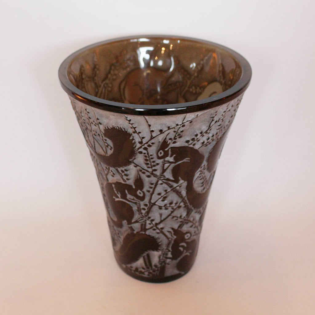 Rene Lalique Art Deco Senart vase in topaz glass decorated with squirrels at Jeroen Markies