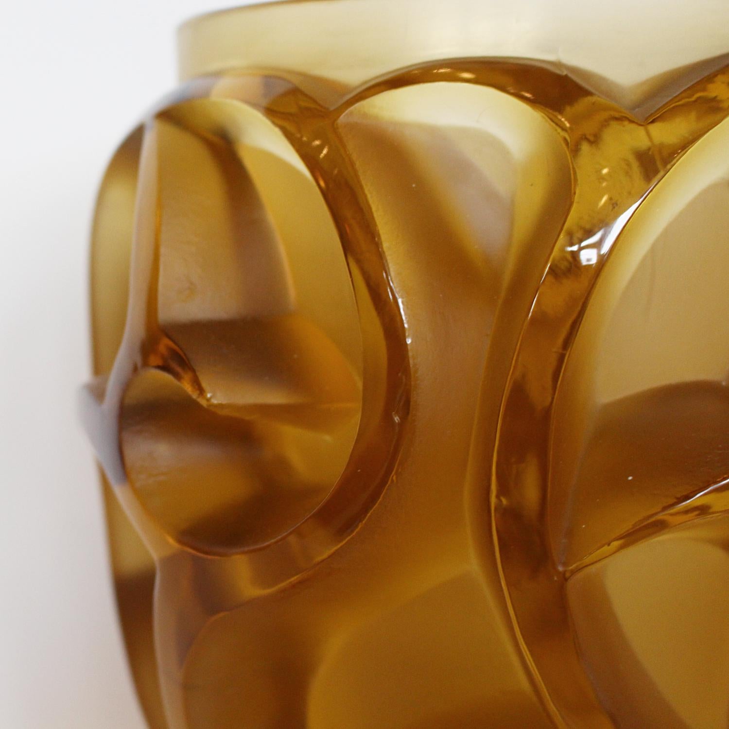 Rene Lalique Art Deco Tourbillons vase in amber glass at Jeroen Markies