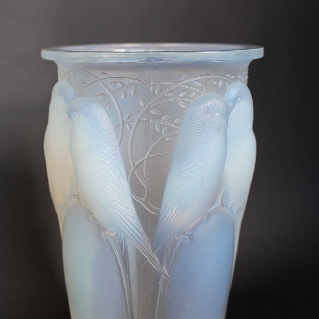 Rene Lalique Art Deco Ceylan vase circa 1930