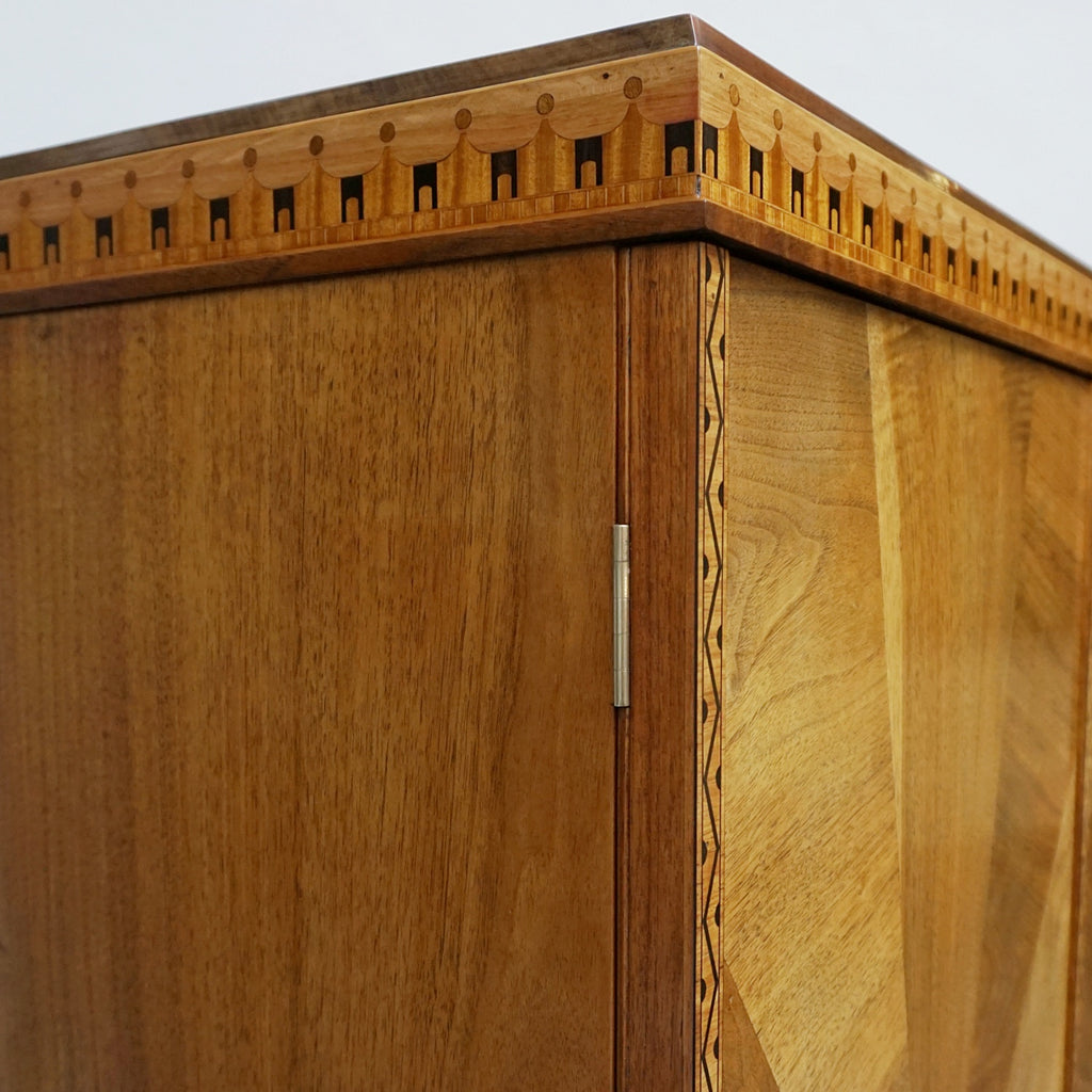 Art Deco Linen Cabinet by Frederick Restall Ltd Circa 1935 - Jeroen Markies Art Deco