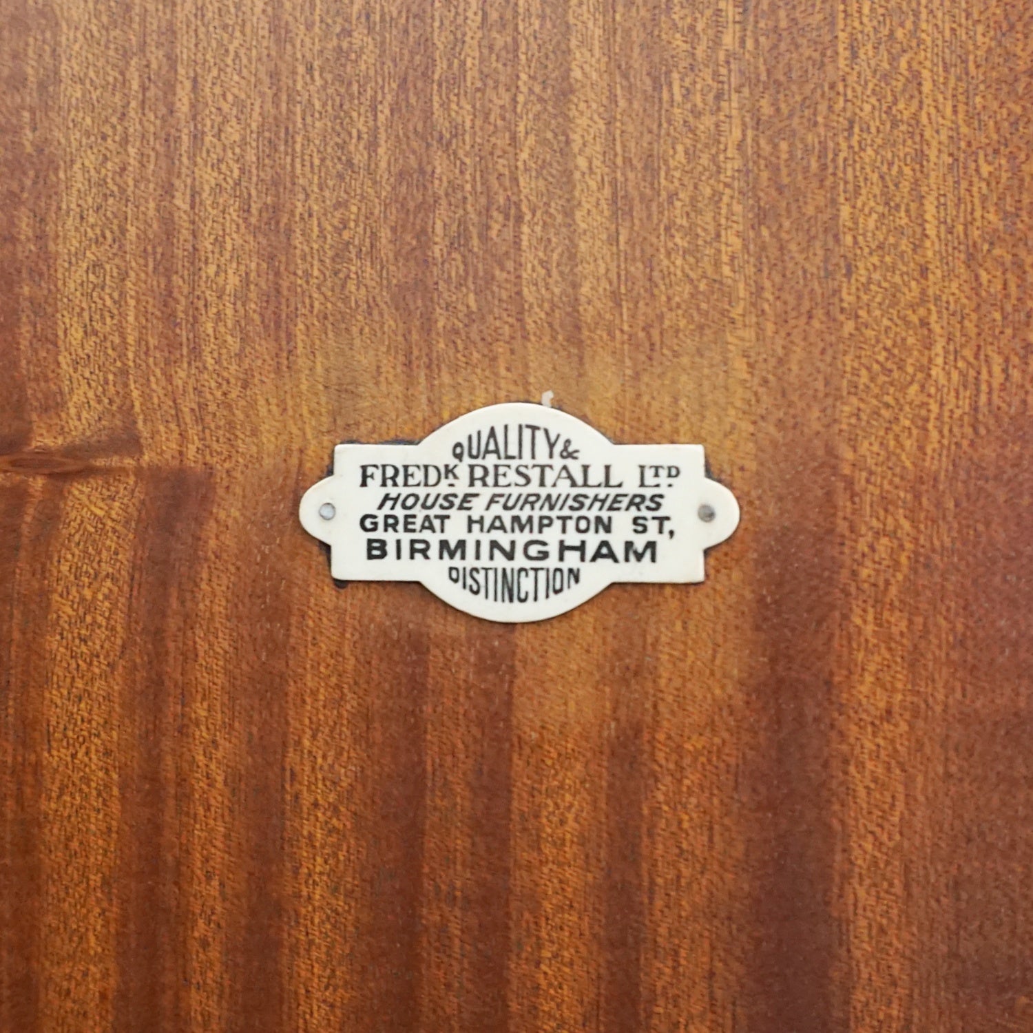 Art Deco Linen Cabinet by Frederick Restall Ltd Circa 1935 - Jeroen Markies Art Deco