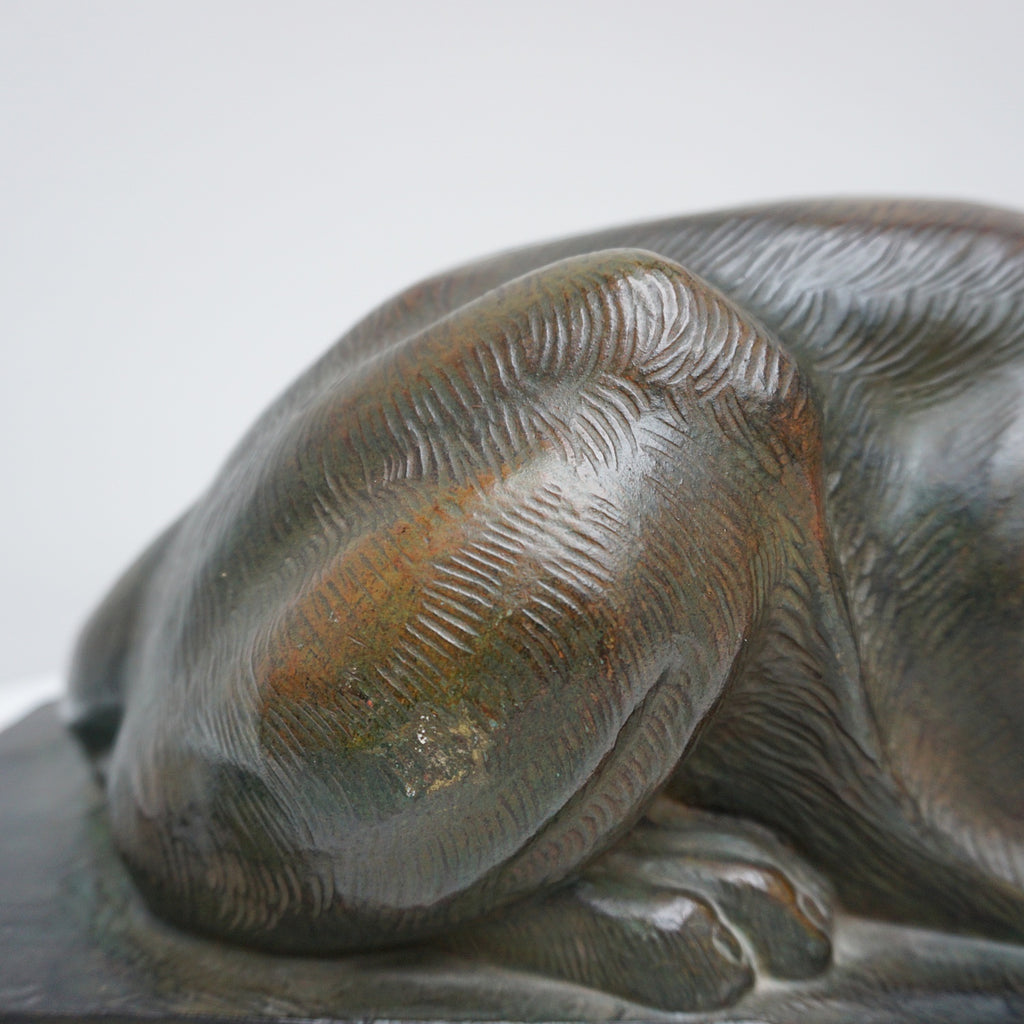 VIntage Art Deco Bronze Sculpture of a Lioness with two cubs - Jeroen Markies Art Deco