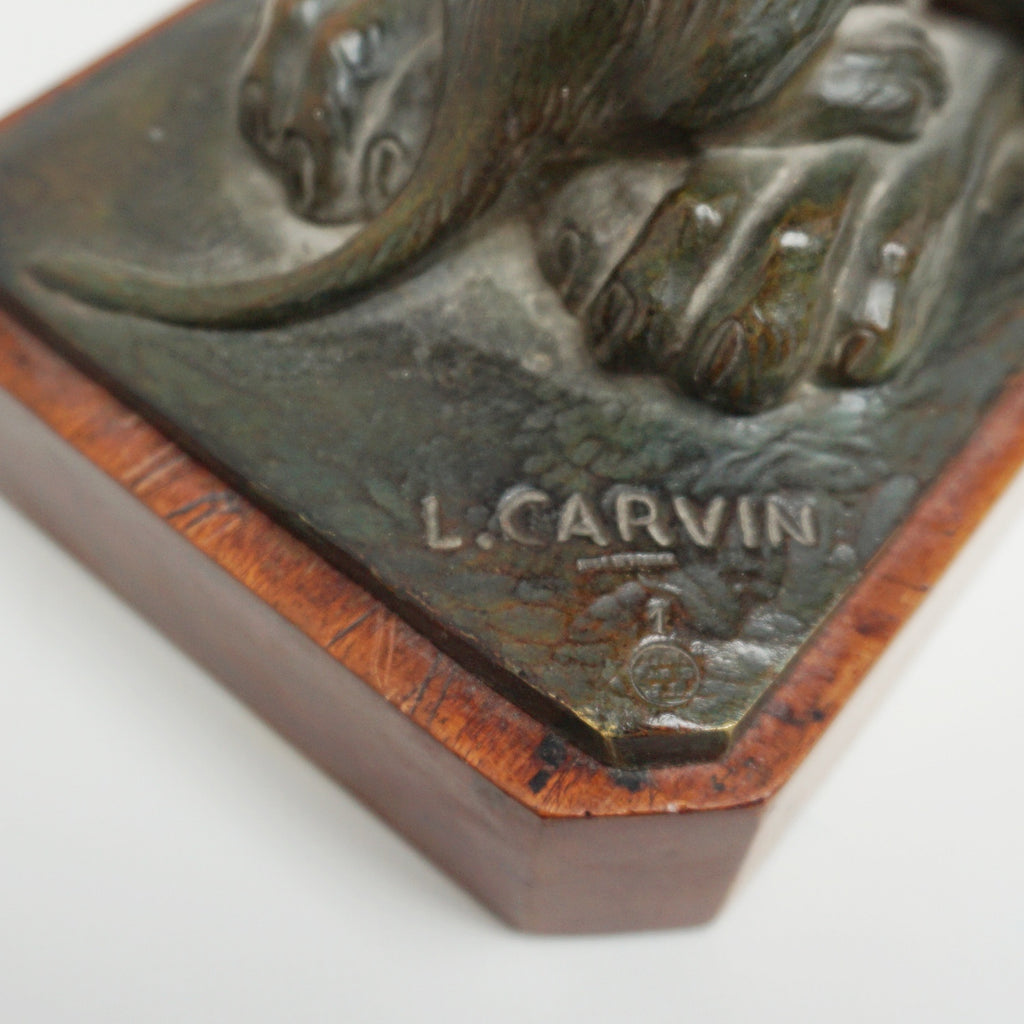 VIntage Art Deco Bronze Sculpture of a Lioness with two cubs - Jeroen Markies Art Deco