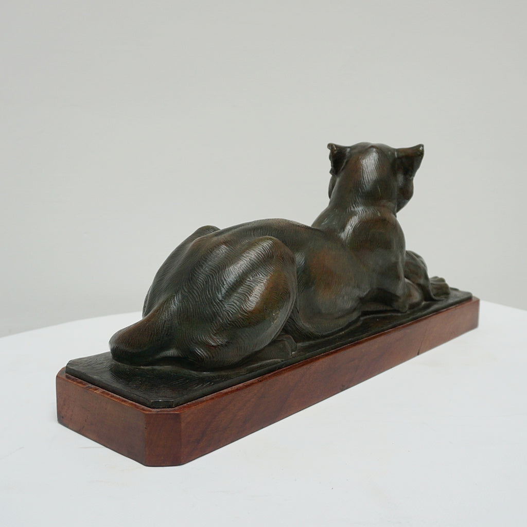 VIntage Art Deco Bronze Sculpture of a Lioness with two cubs - Jeroen Markies Art Deco
