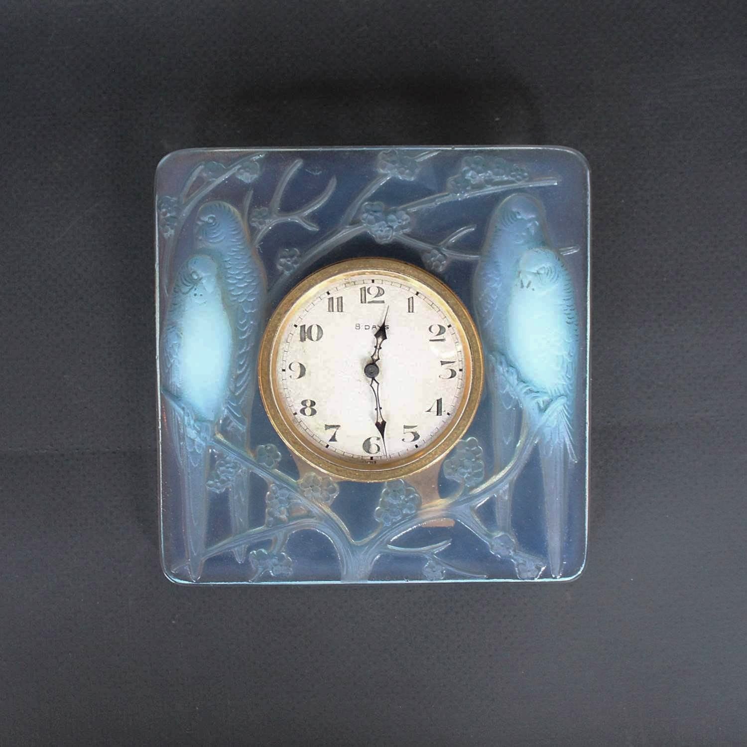 Rene Lalique Art deco Inseparables clock at Jeroen Markies