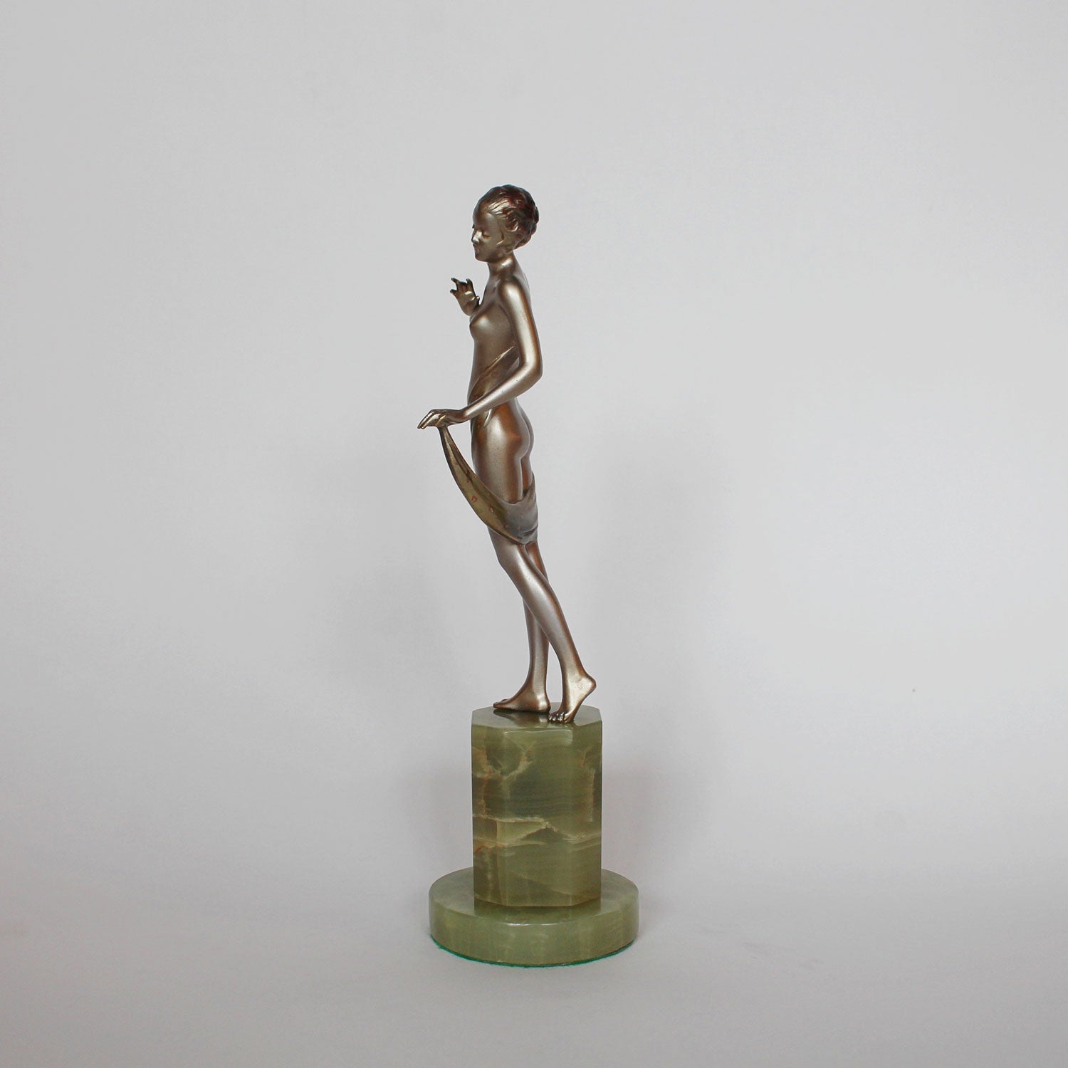 Lorenzl Scarf Dancer