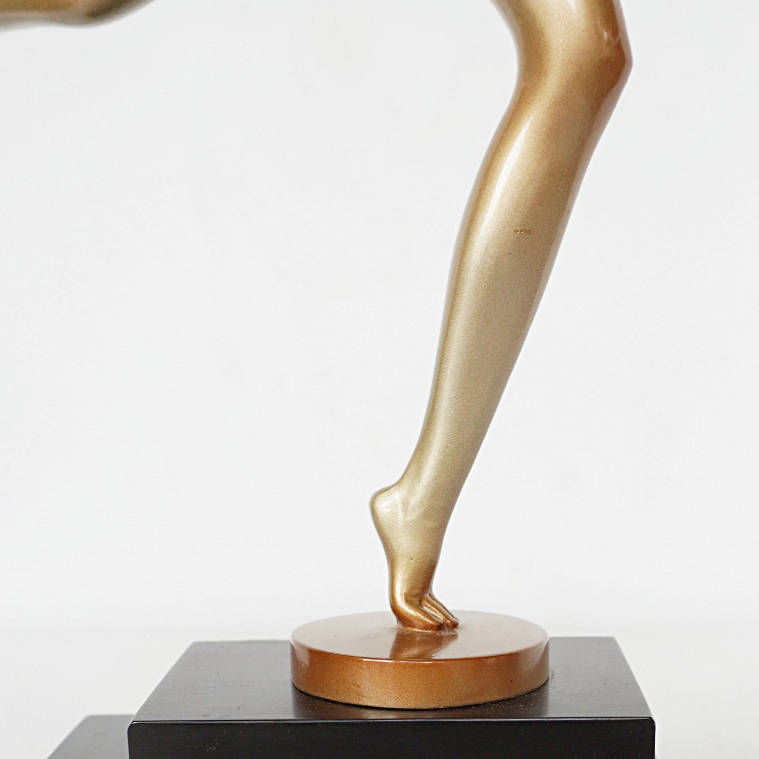 Dancing Female - Josef Lorenzl - Art Deco Bronze Sculptures - Jeroen Markies Art Deco