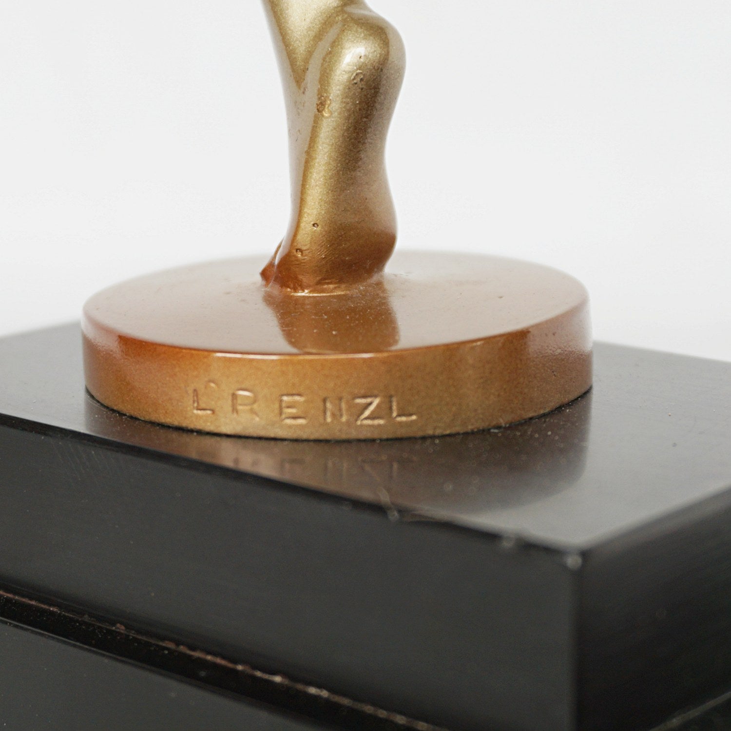 Dancing Female - Josef Lorenzl - Art Deco Bronze Sculptures - Jeroen Markies Art Deco