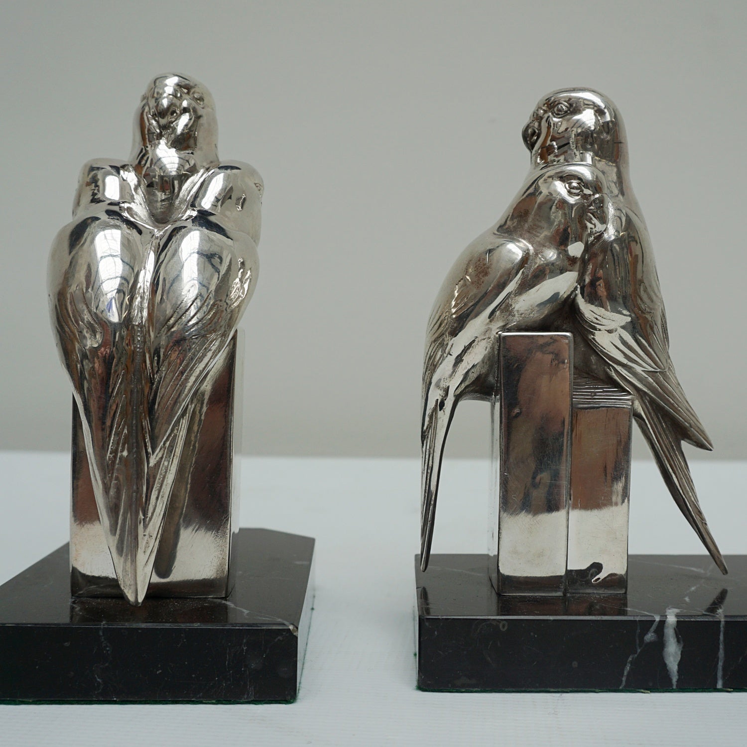 A Pair of Vintage Art Deco Silvered Budgerigar Bookends Circa 1935 English Art Deco - Jeroen Markies Art Deco