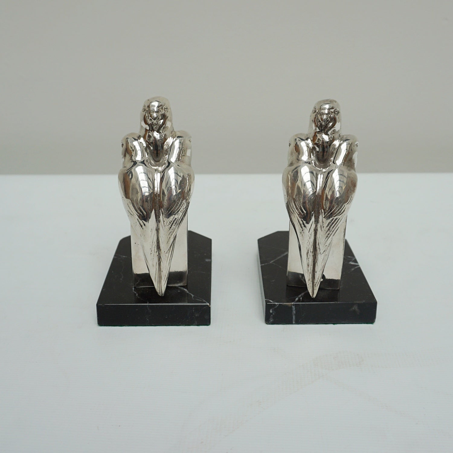 A Pair of Vintage Art Deco Silvered Budgerigar Bookends Circa 1935 English Art Deco - Jeroen Markies Art Deco