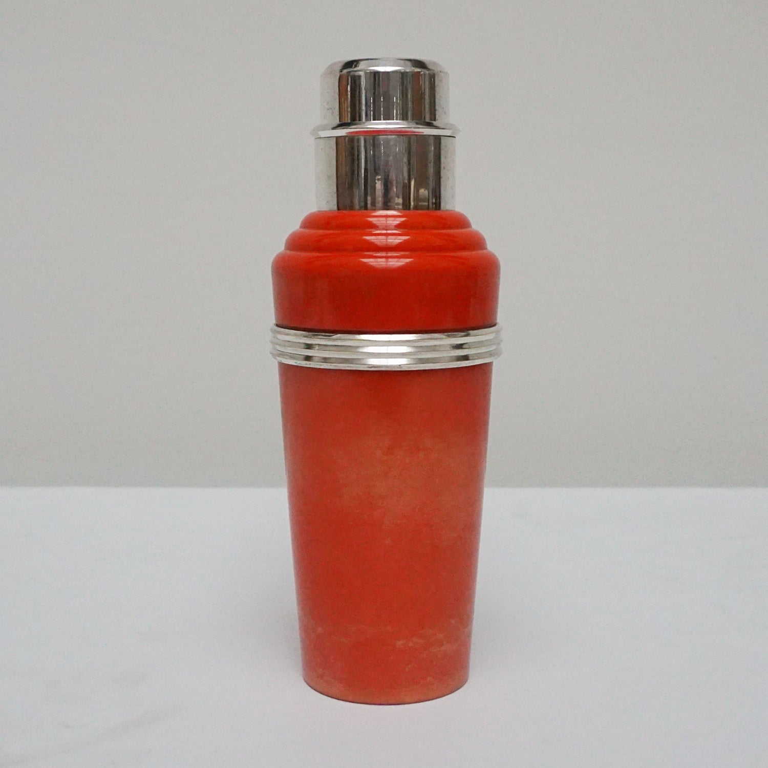 Rare-Original-Red-Master-Incolor-Recipe-Cocktail-Shaker-1935-Jeroen Markies Art Deco