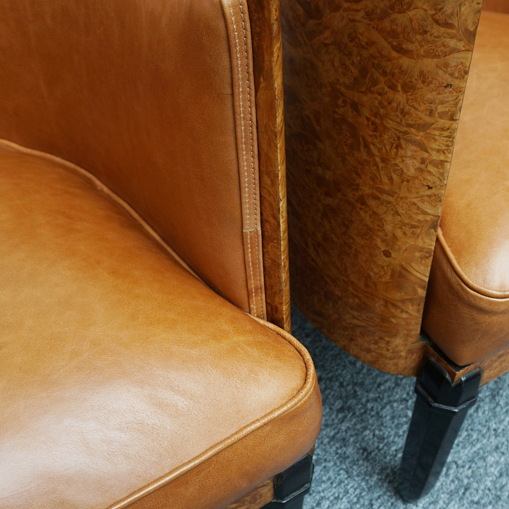 Original Vintage Art Deco Club Armchairs in Brown leather and walnut - Jeroen Markies Art Deco 