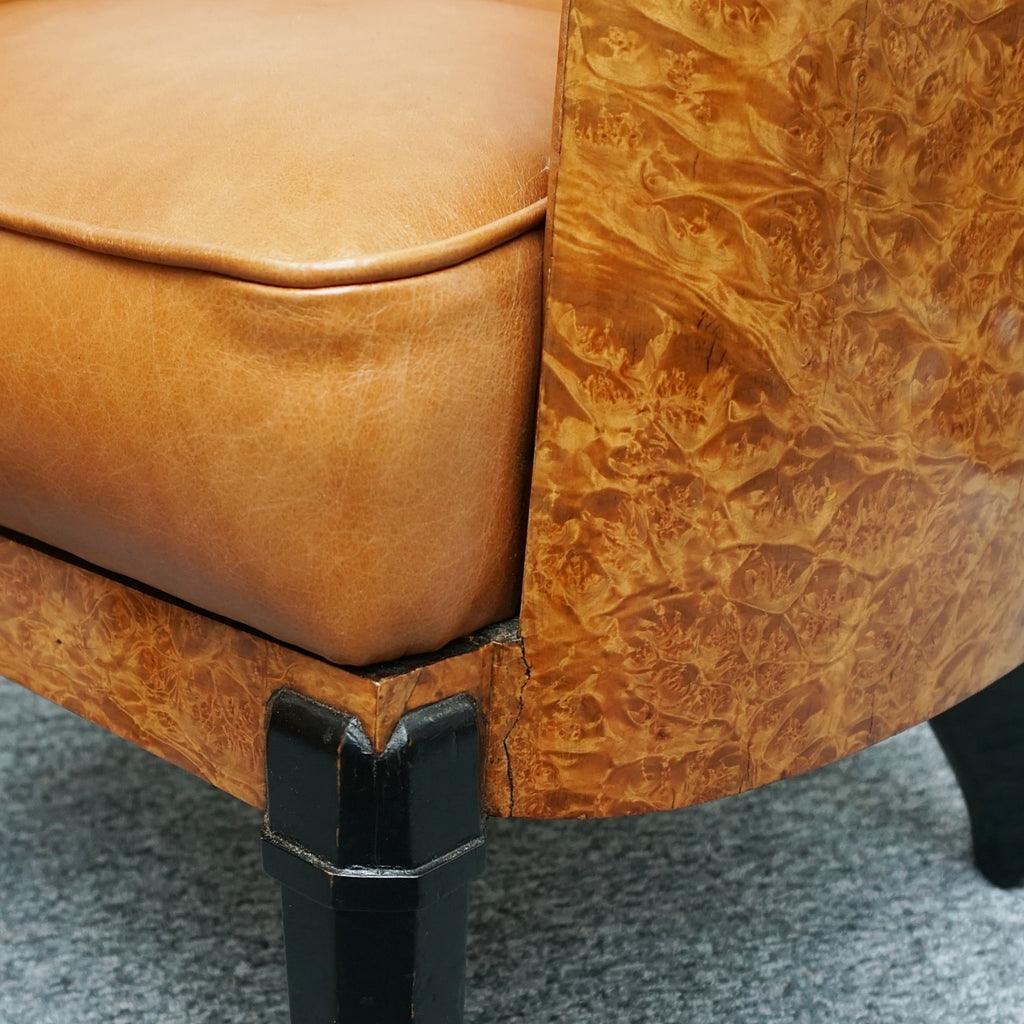 Original Vintage Art Deco Club Armchairs in Brown leather and walnut - Jeroen Markies Art Deco 