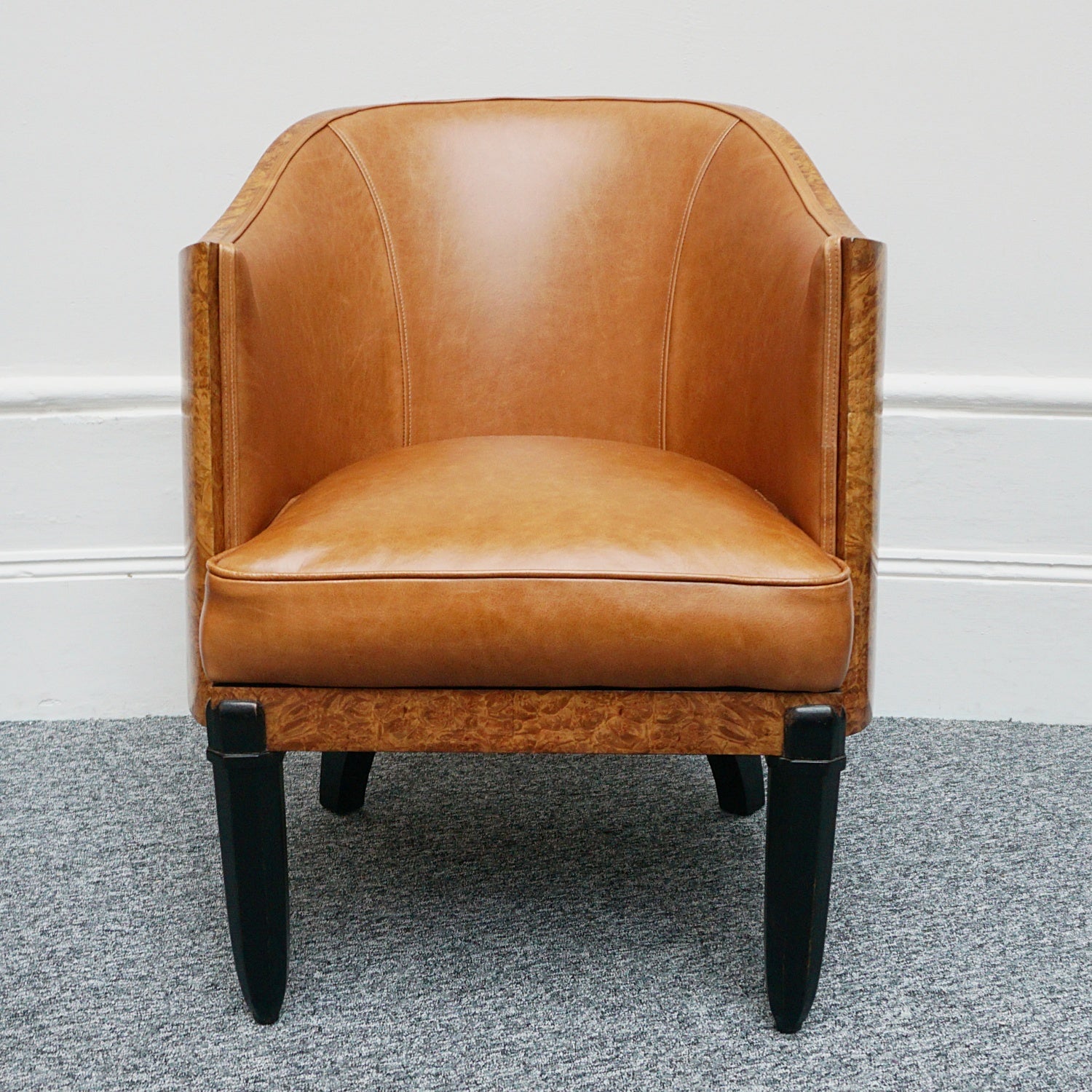 Original Vintage Art Deco Club Armchairs in Brown leather and walnut - Jeroen Markies Art Deco 