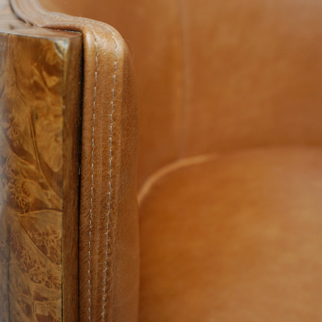 Original Vintage Art Deco Club Armchairs in Brown leather and walnut - Jeroen Markies Art Deco 