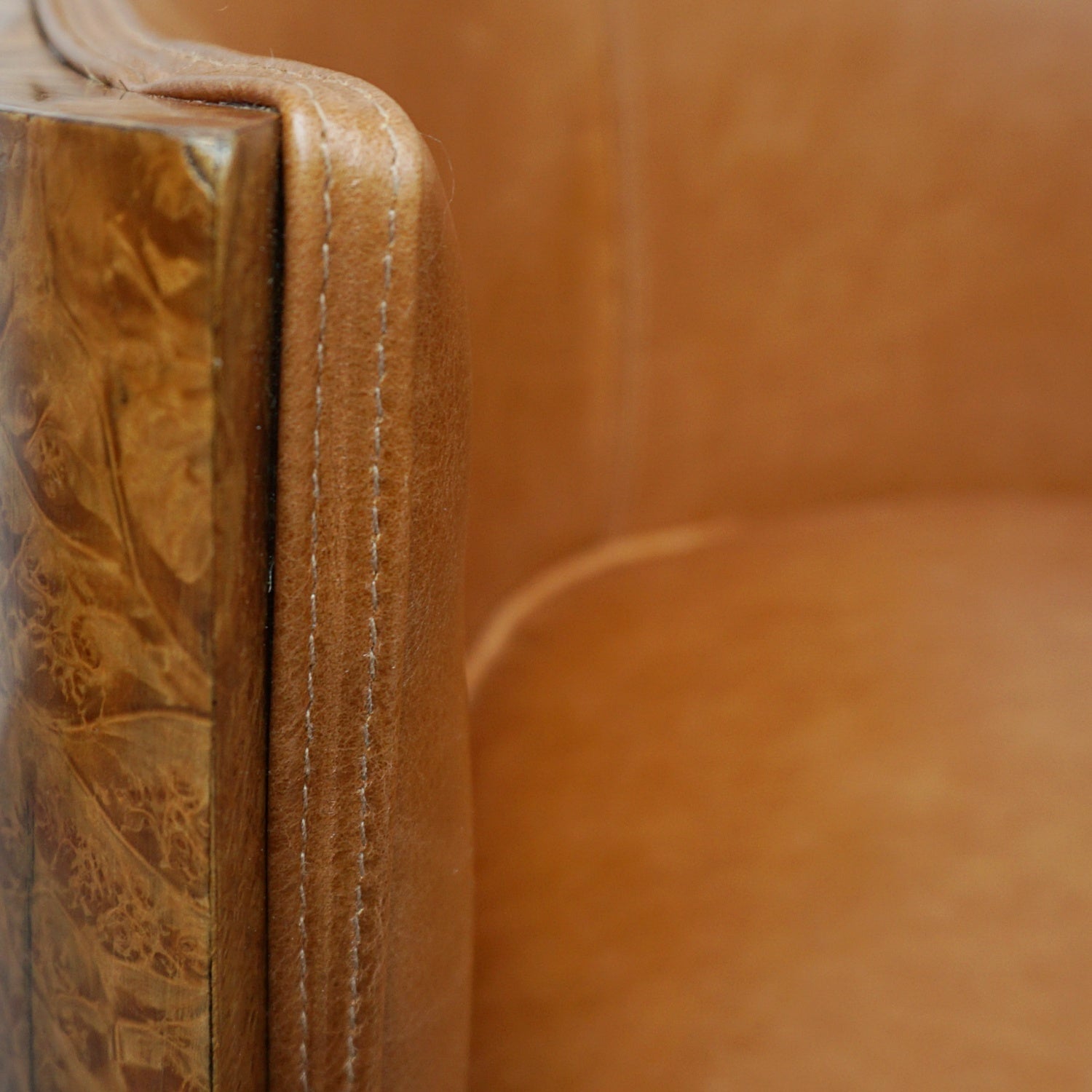 Original Vintage Art Deco Club Armchairs in Brown leather and walnut - Jeroen Markies Art Deco 