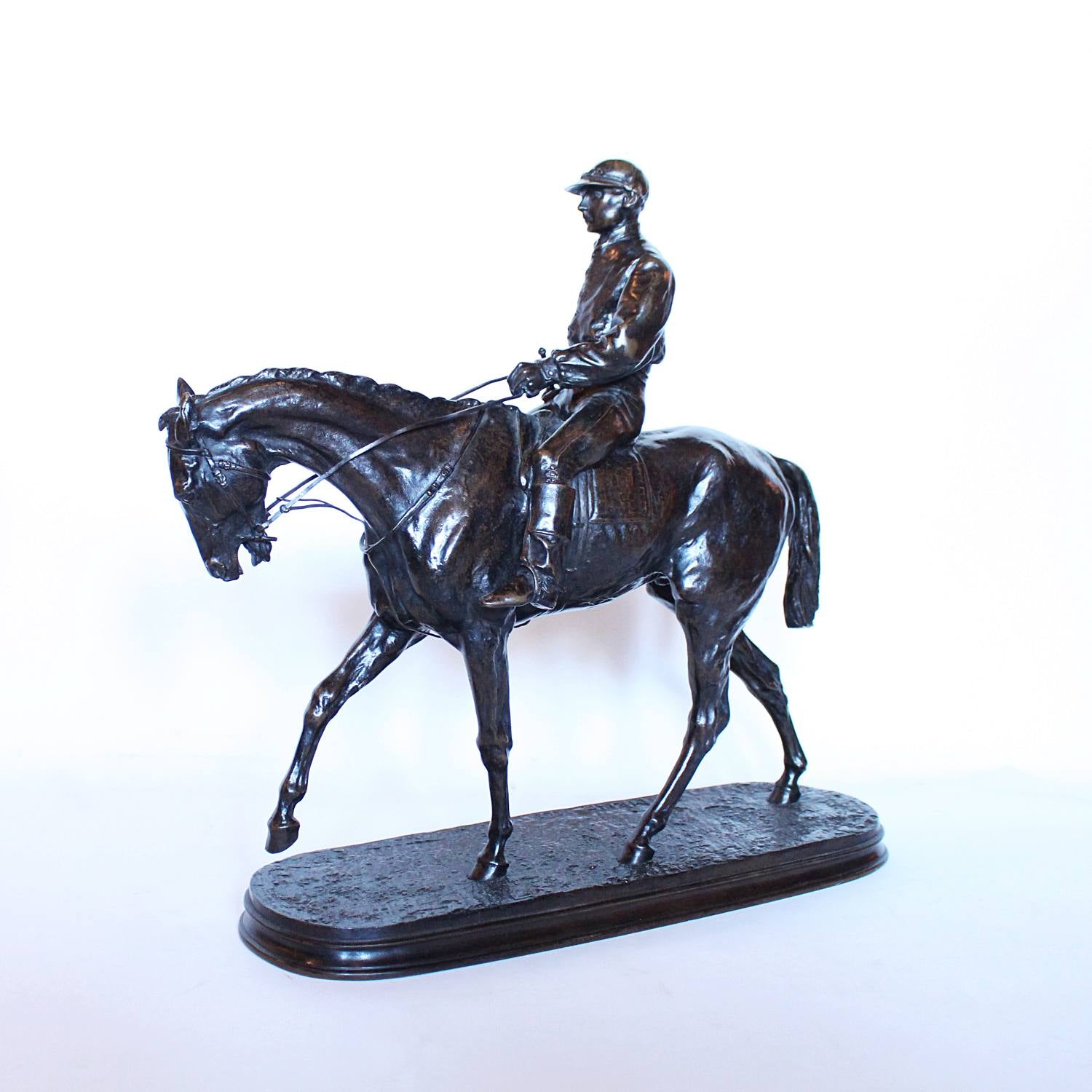 Vainqueur du Derby, a patinated bronze jockey on his horse by Pierre-Jules Mene at Jeroen Markies